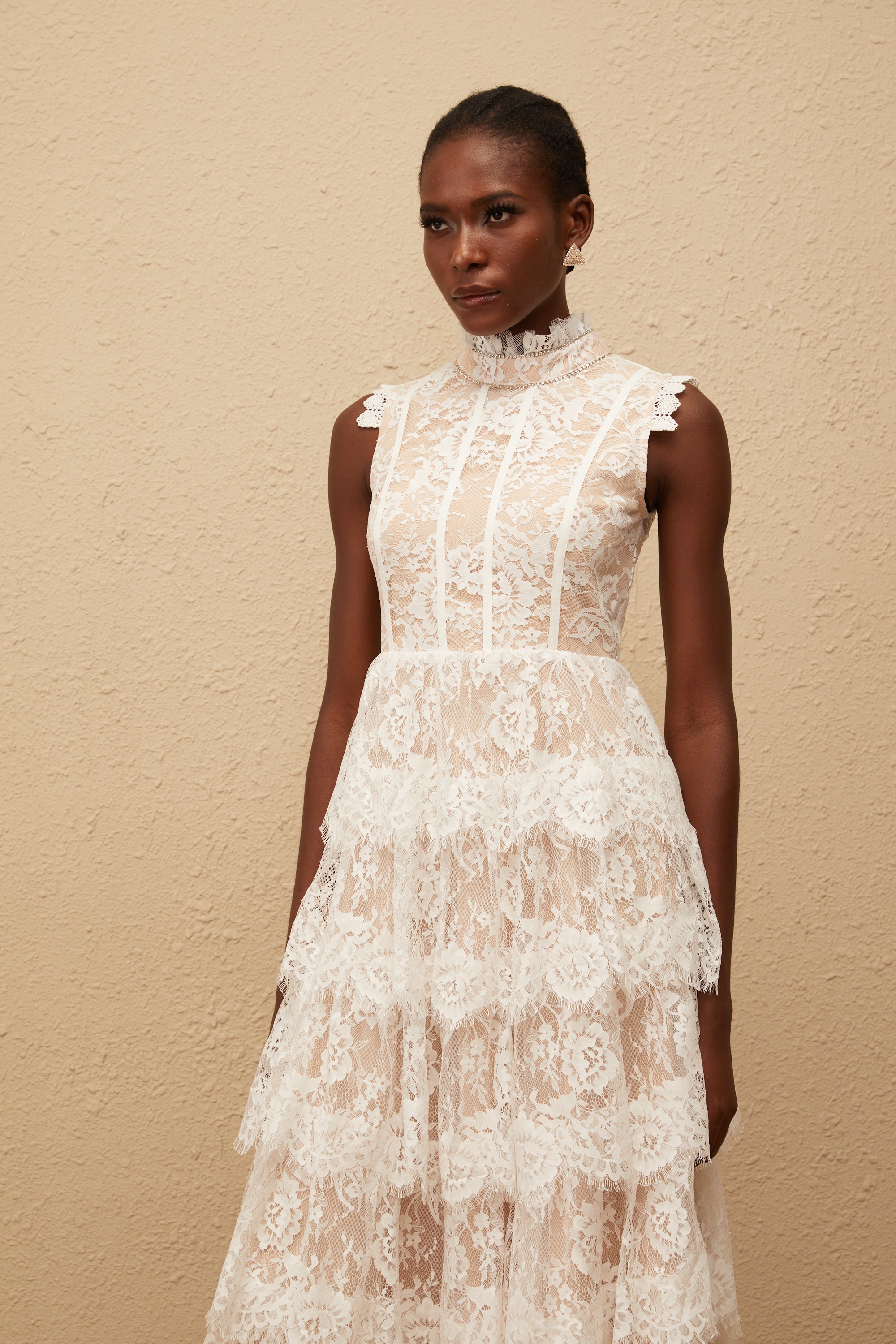 スーツ・フォーマル・ドレス etoll. Embroidered lace layered dress Prom Dress Style #32062 | La Femme