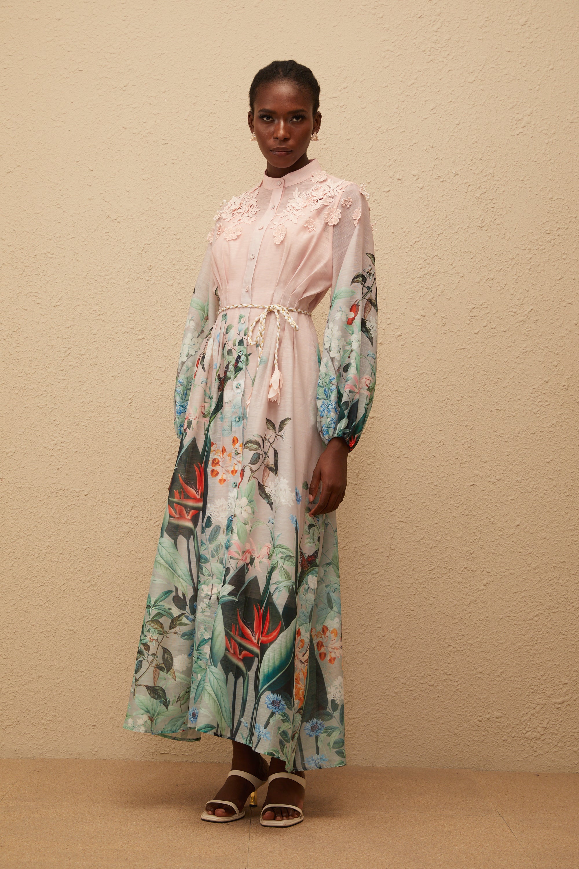 فستان دلفين ماكسي بطبعة زهور خضراء