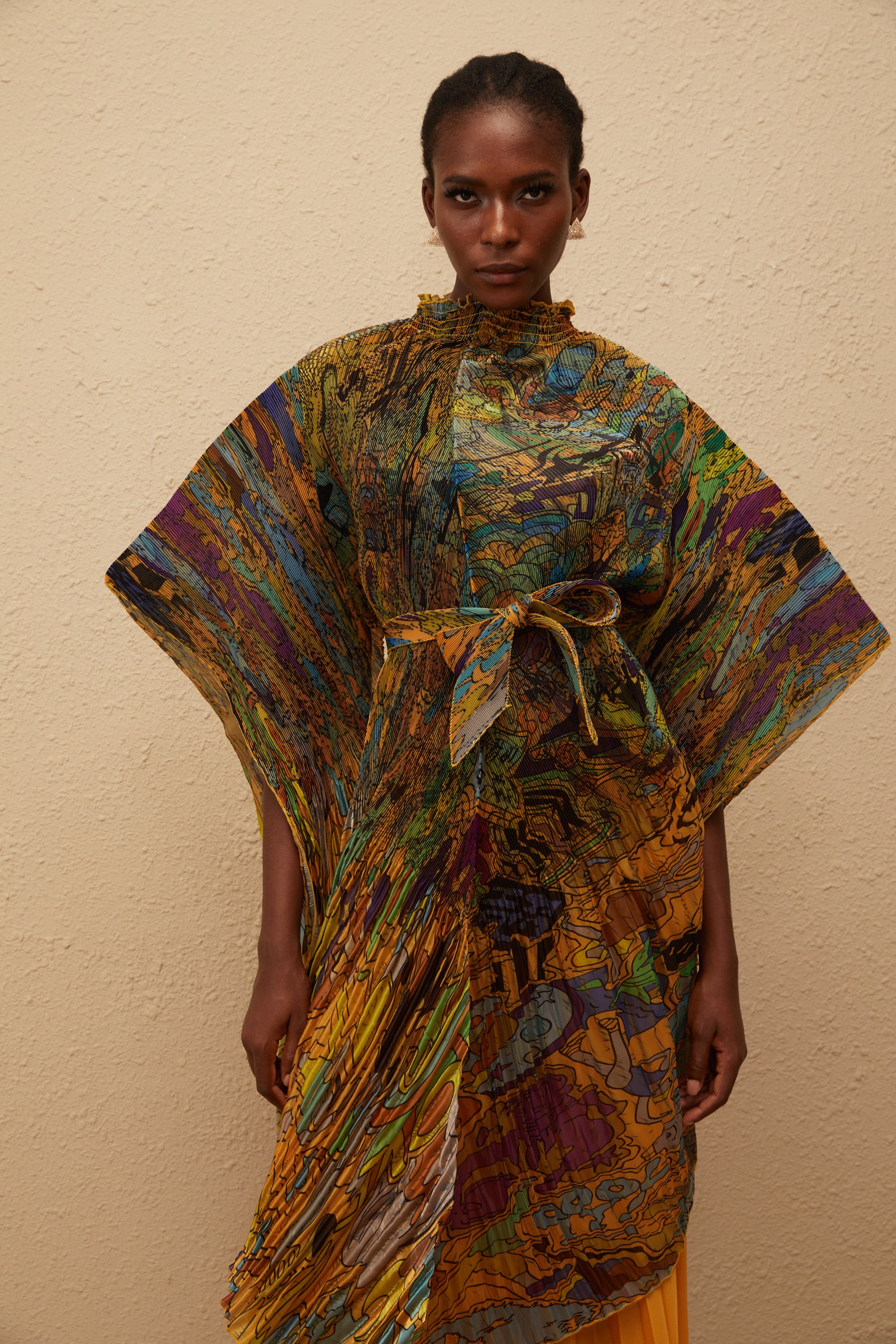 طقم بلوزة وبنطال مطوية بطبعة برتقالية من ميلودي