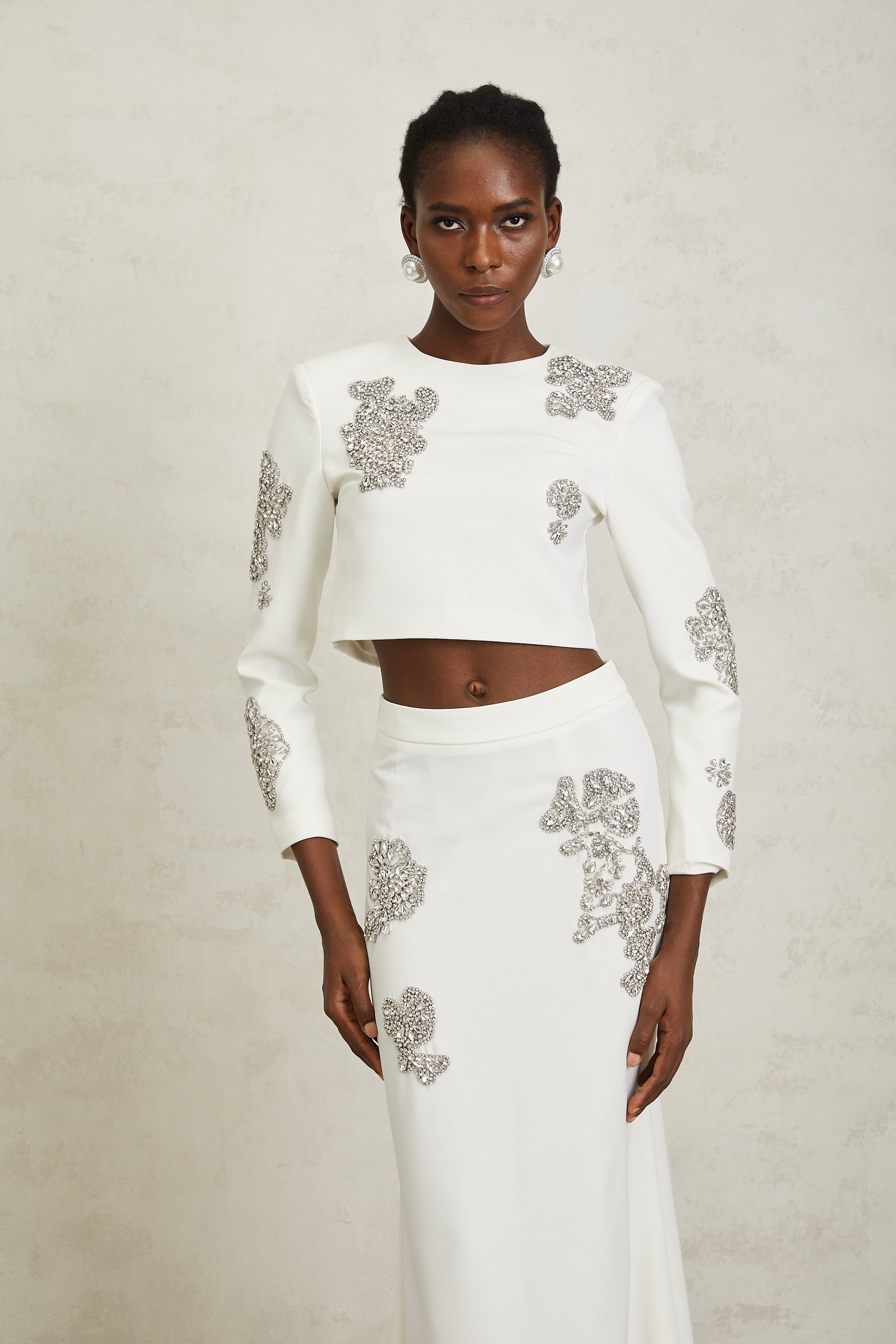 andmarry tyla ribon set tops ホワイト Luna White Crystal Embellished Top & Skirt Set