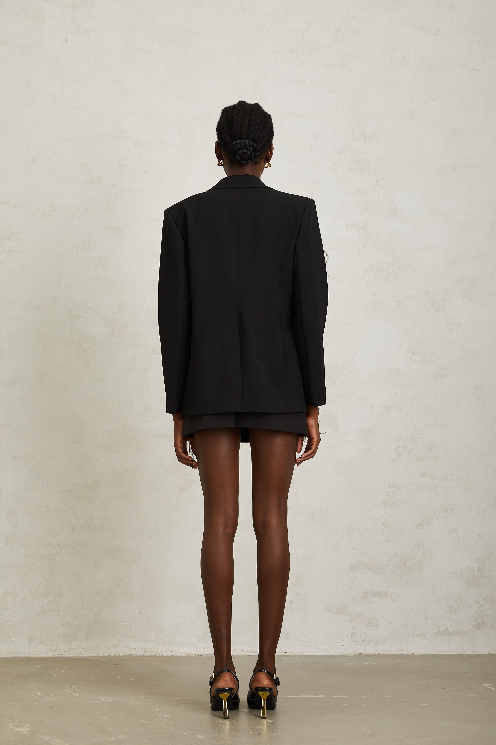 سترة أليكسيا من الدانتيل بألوان متعددة