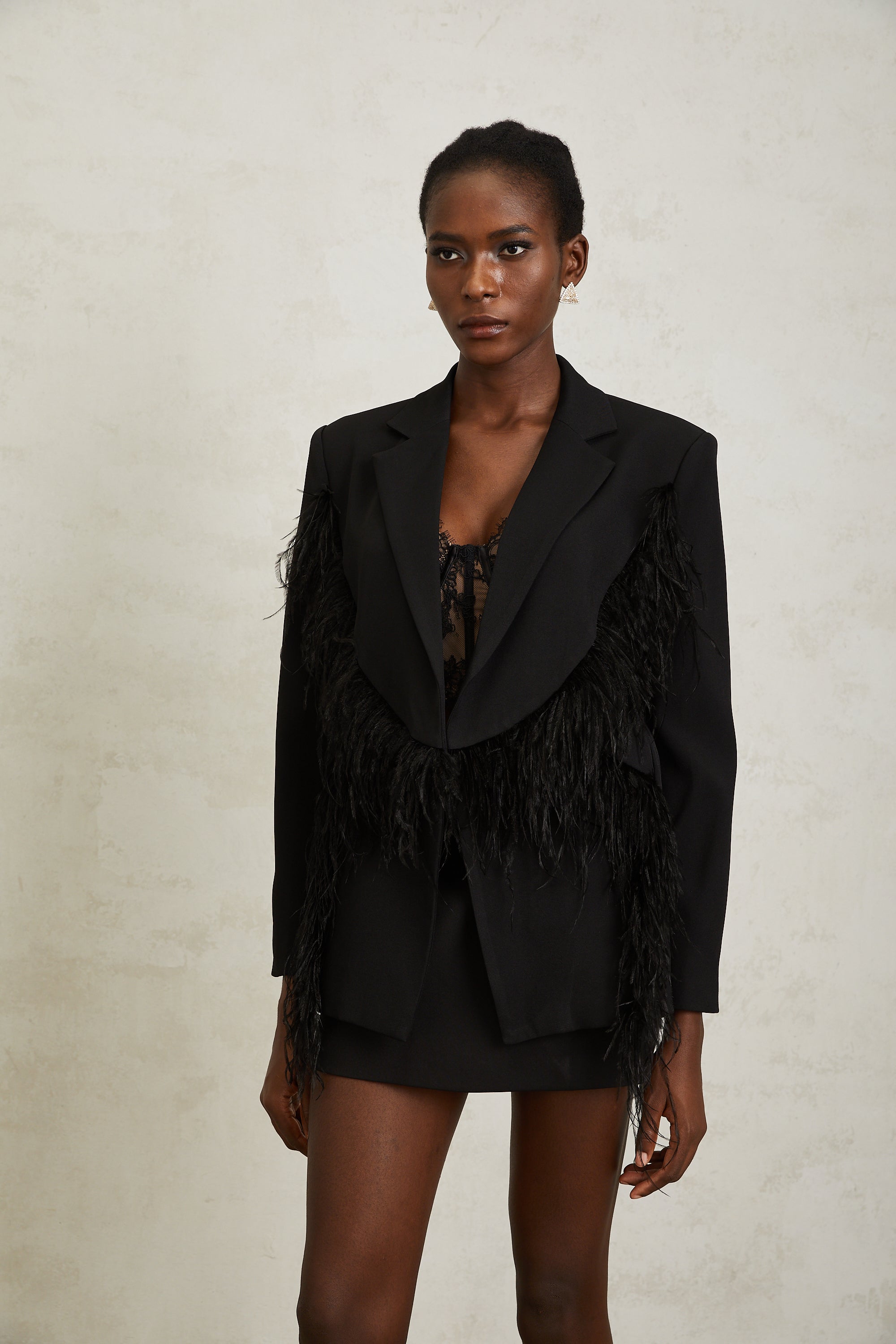 سترة أليكسيا من الدانتيل بألوان متعددة