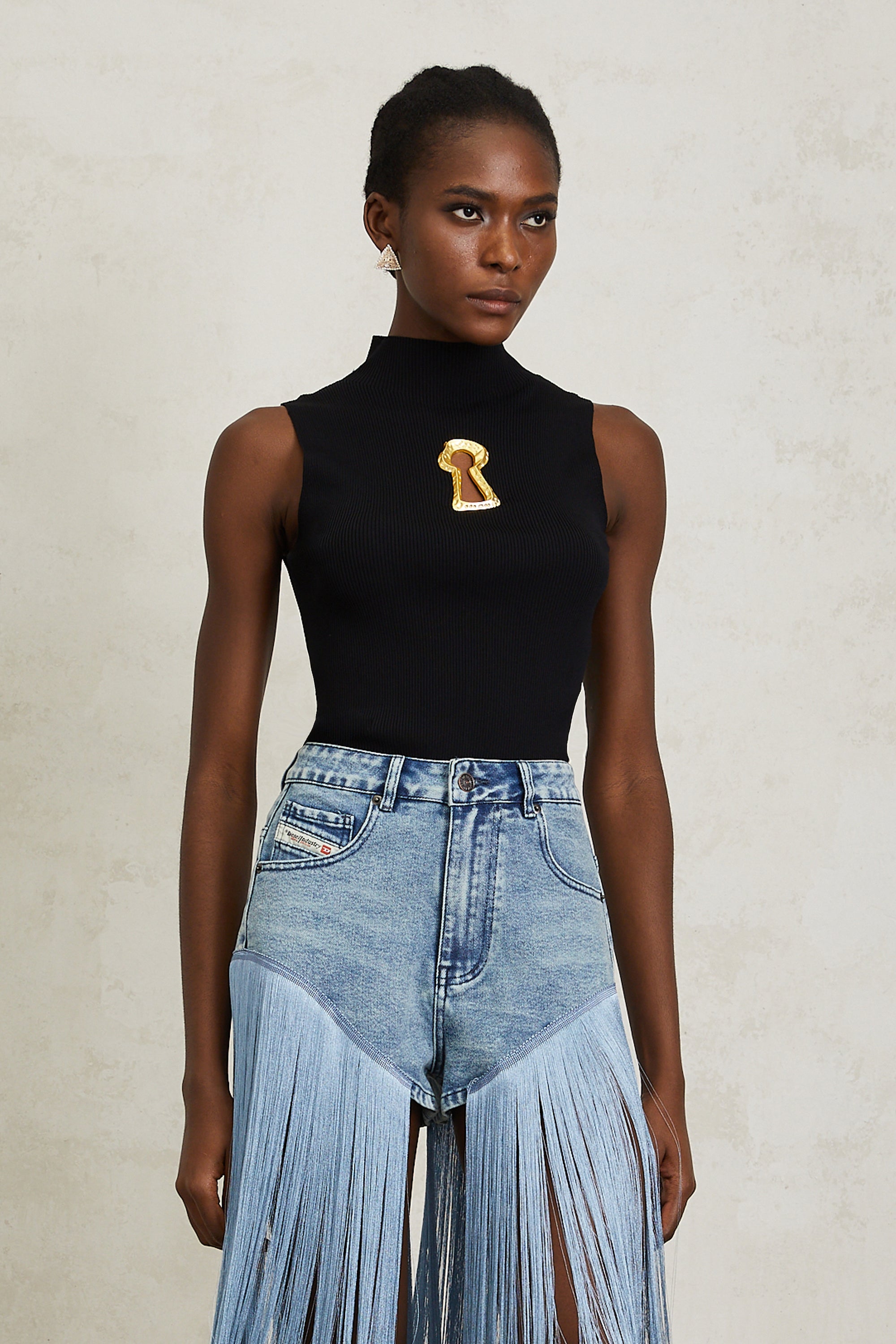 Ysandre Black Ribbed Knit Keyhole Tank Top