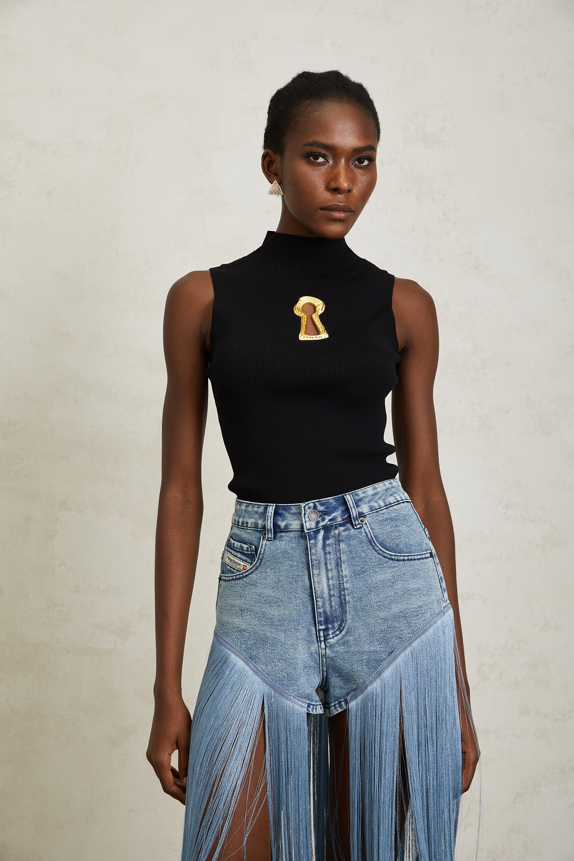 Ysandre Black Ribbed Knit Keyhole Tank Top