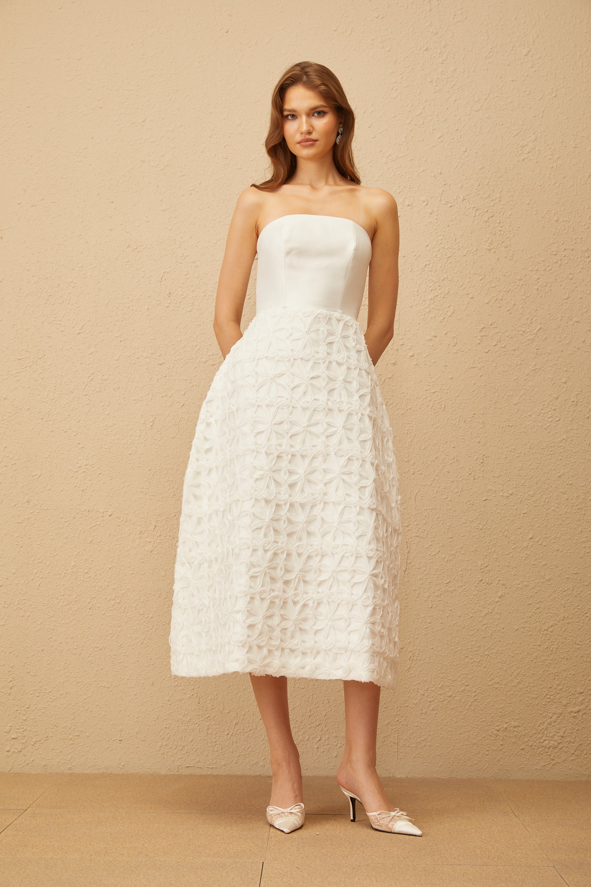 Dulcie White Floral Jacquard Shawl & Dress Set