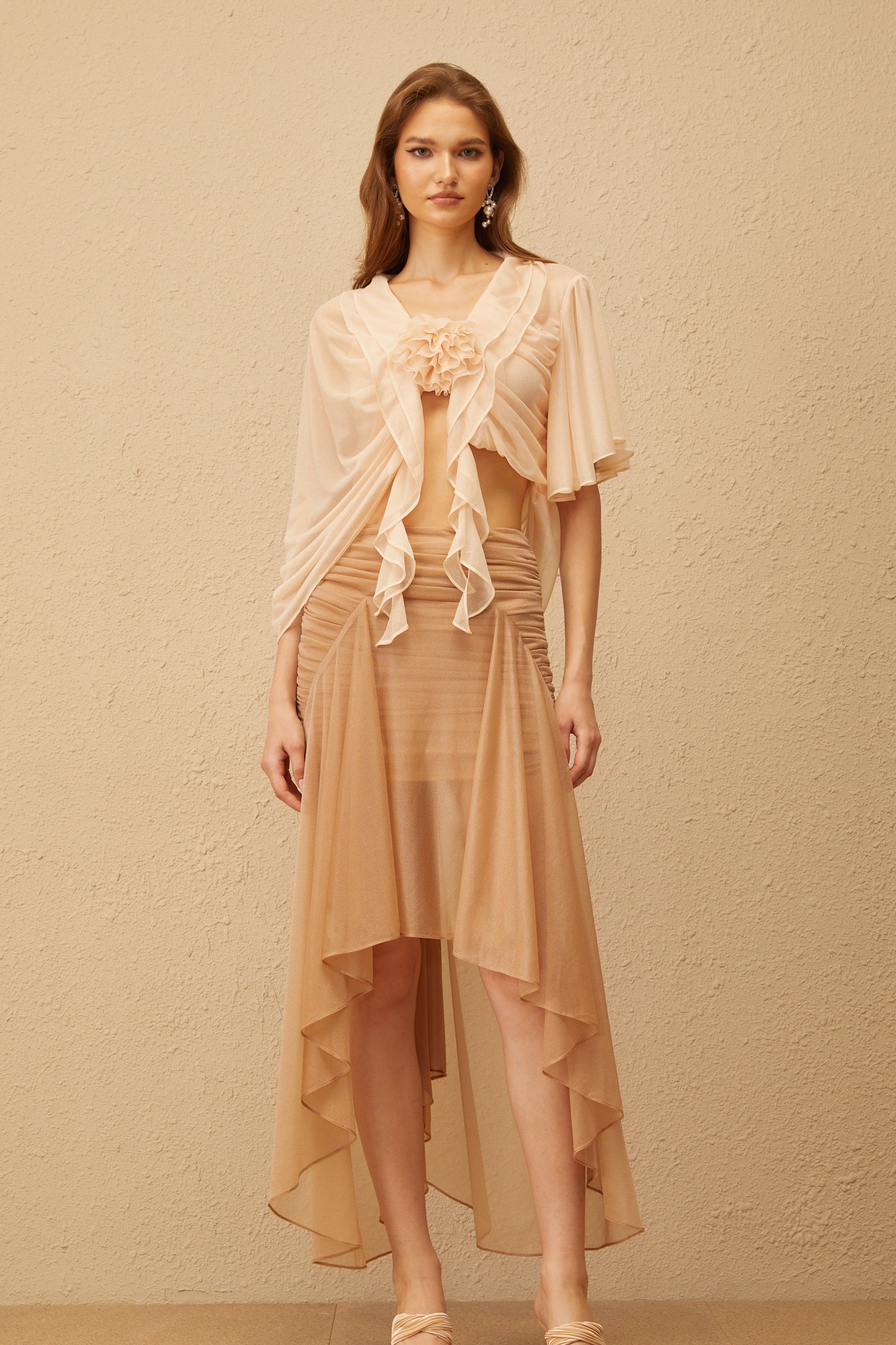 Zélie تنورة متوسطة الطول بحاشية مكشكشة محايدة