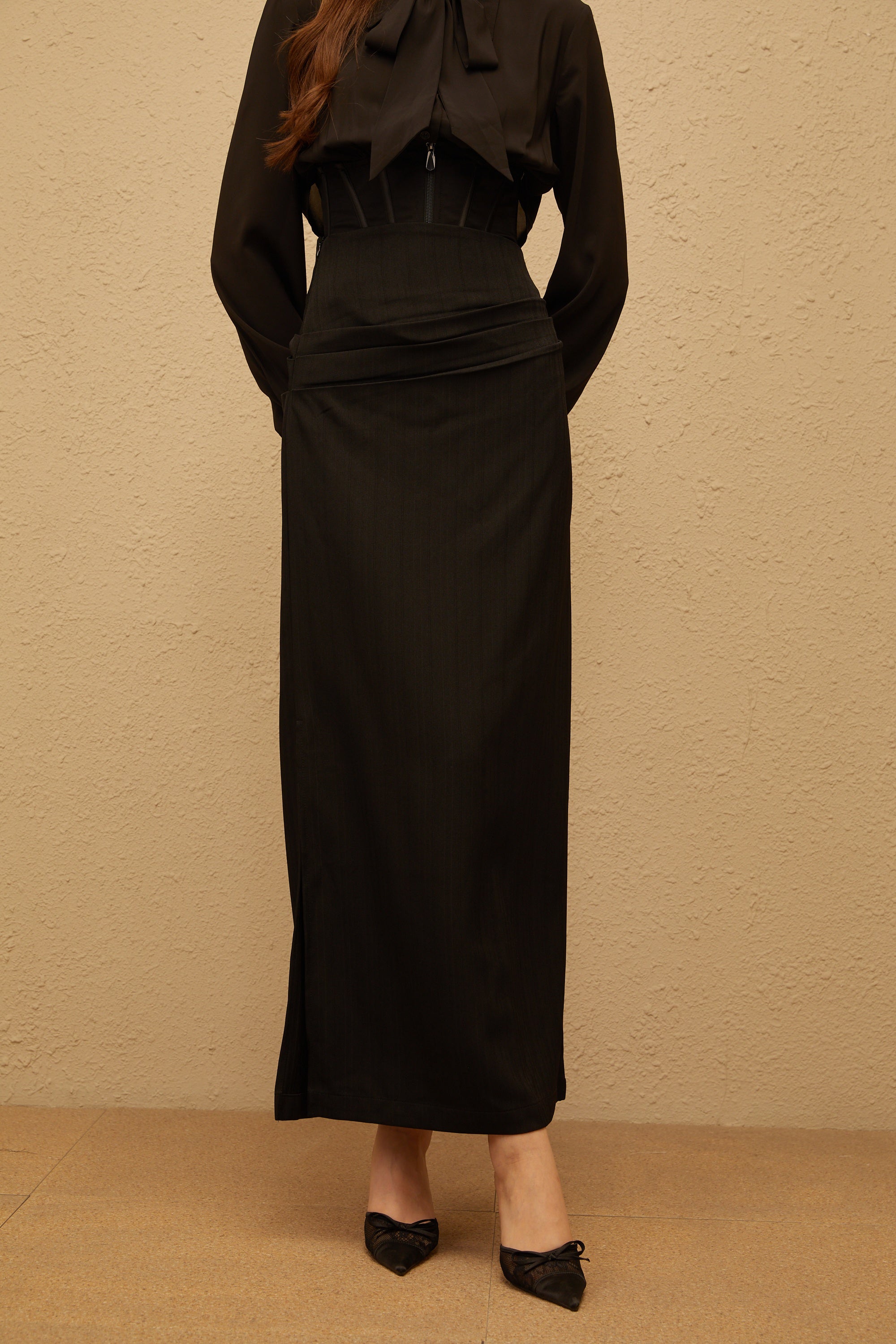 تنورة ماكسي رمادية اللون من Eléonore بتصميم مطوّع