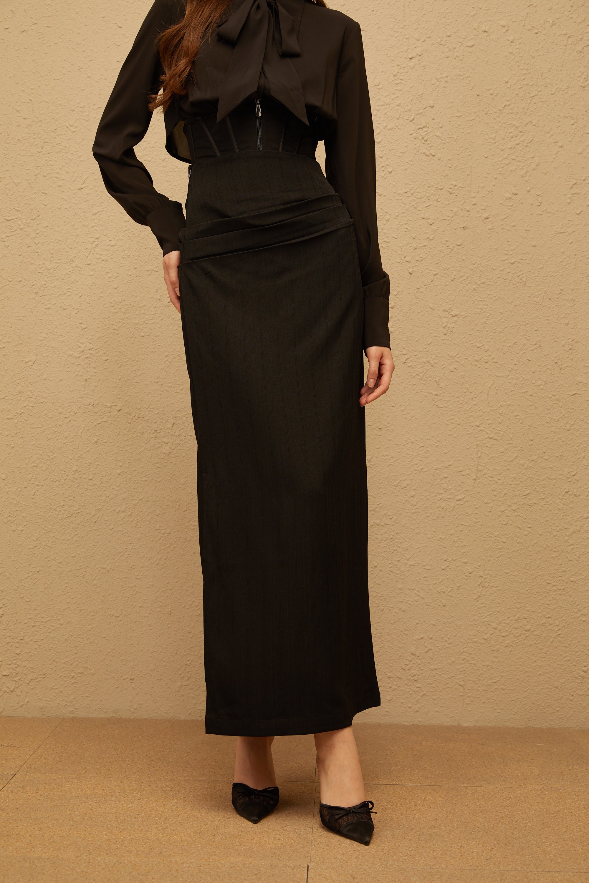 تنورة ماكسي رمادية اللون من Eléonore بتصميم مطوّع