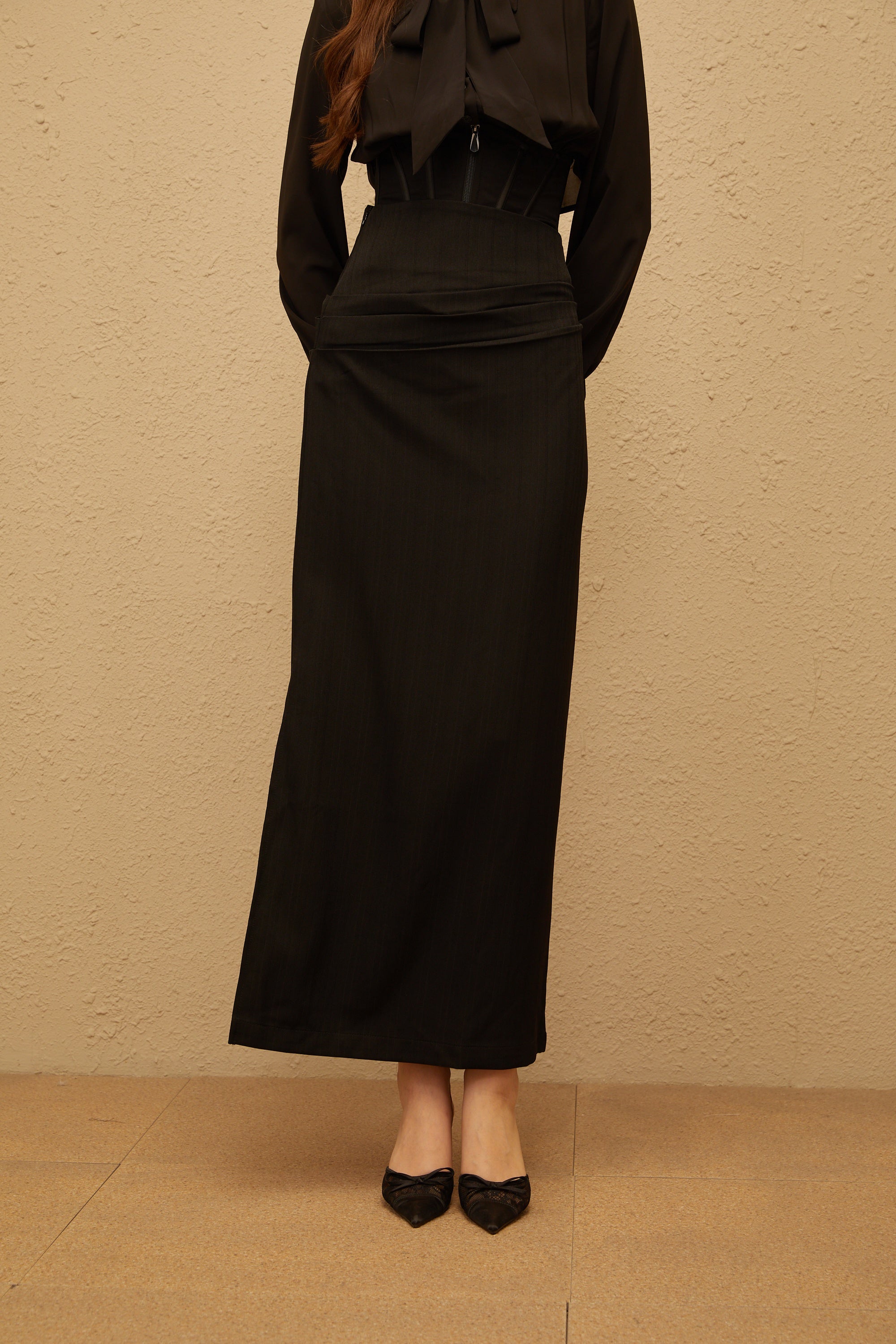 تنورة ماكسي رمادية اللون من Eléonore بتصميم مطوّع