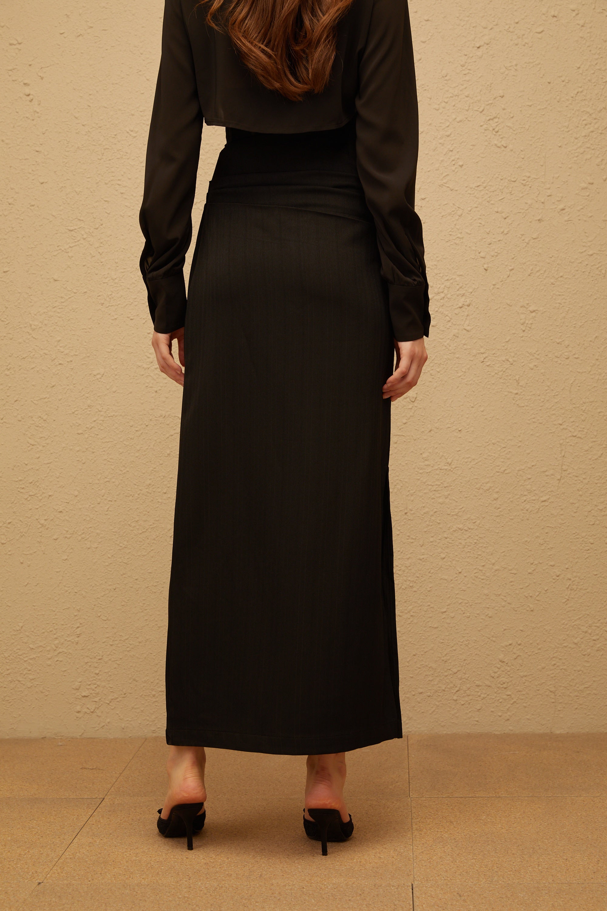 تنورة ماكسي رمادية اللون من Eléonore بتصميم مطوّع