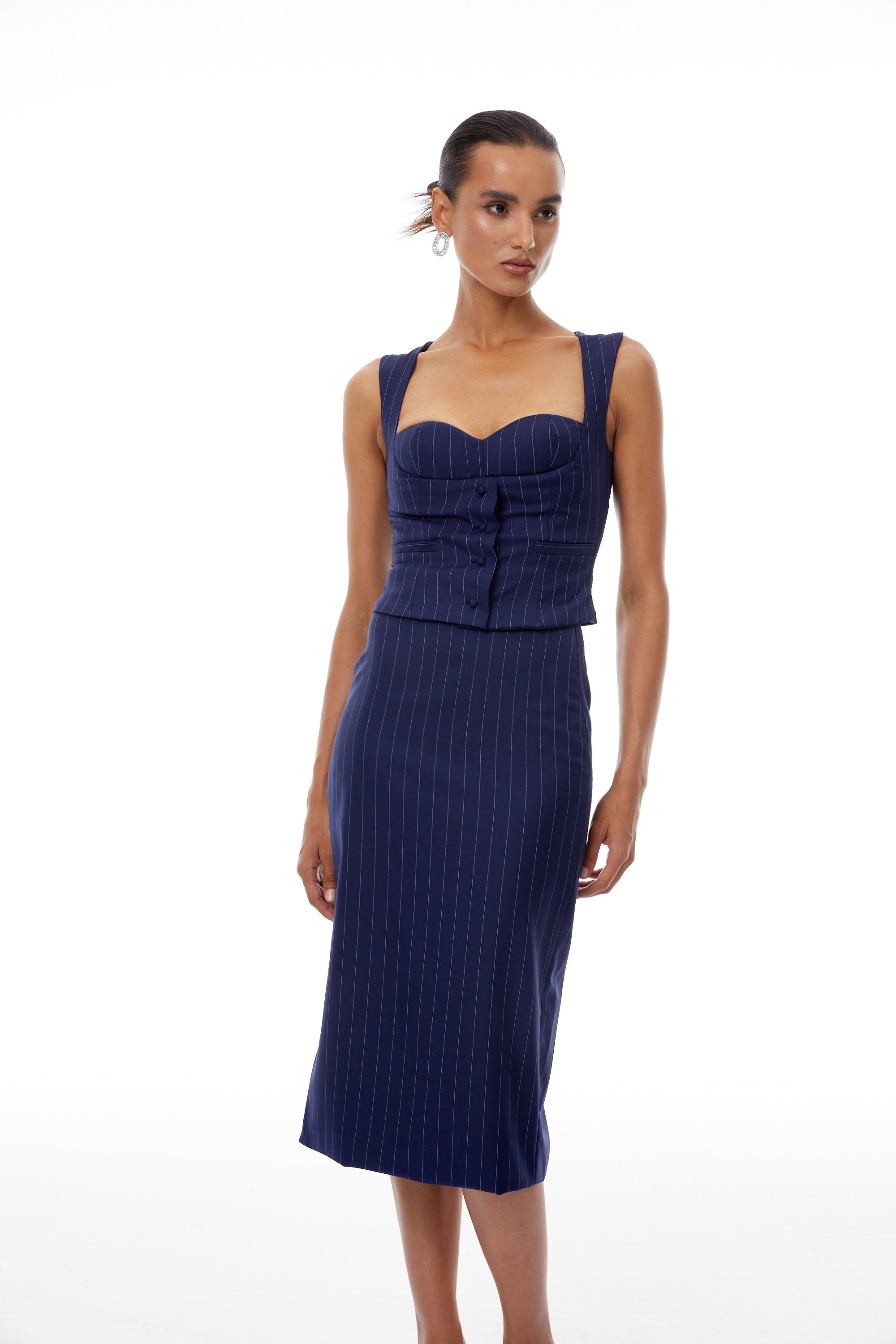 طقم أوريان بلوزة وتنورة مخططة باللون الأزرق الداكن