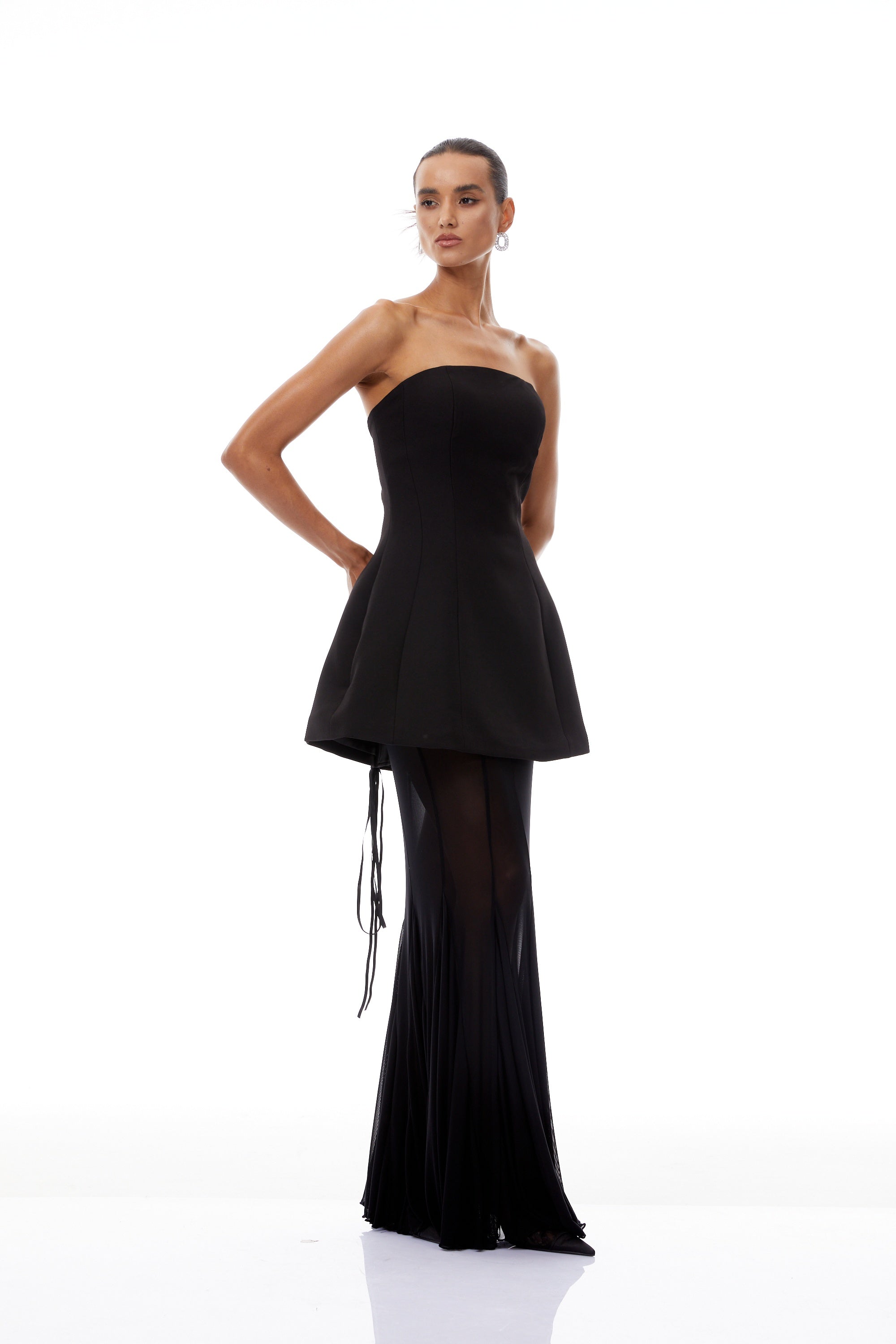 مجموعة فستان كورساج أسود و تنورة شبكية من ميلاني