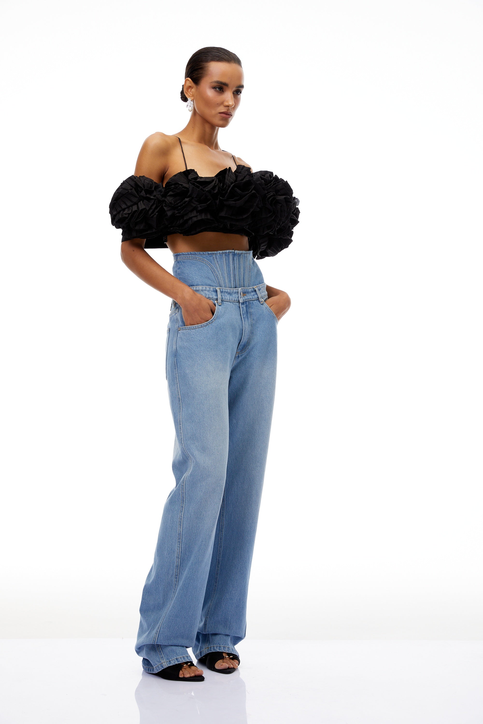 Cerasela Black Floral Appliqué Cropped Top