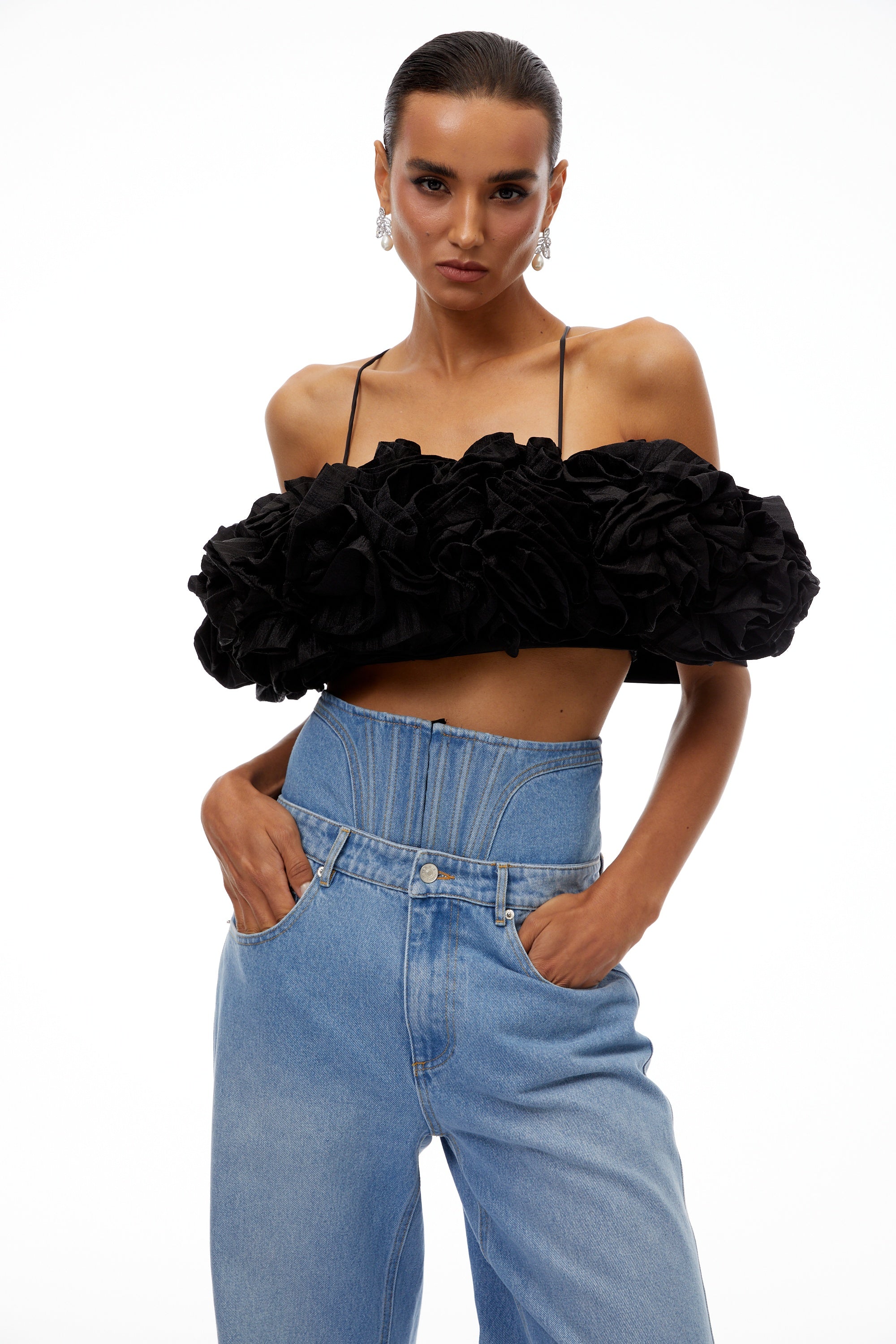 Cerasela Black Floral Appliqué Cropped Top