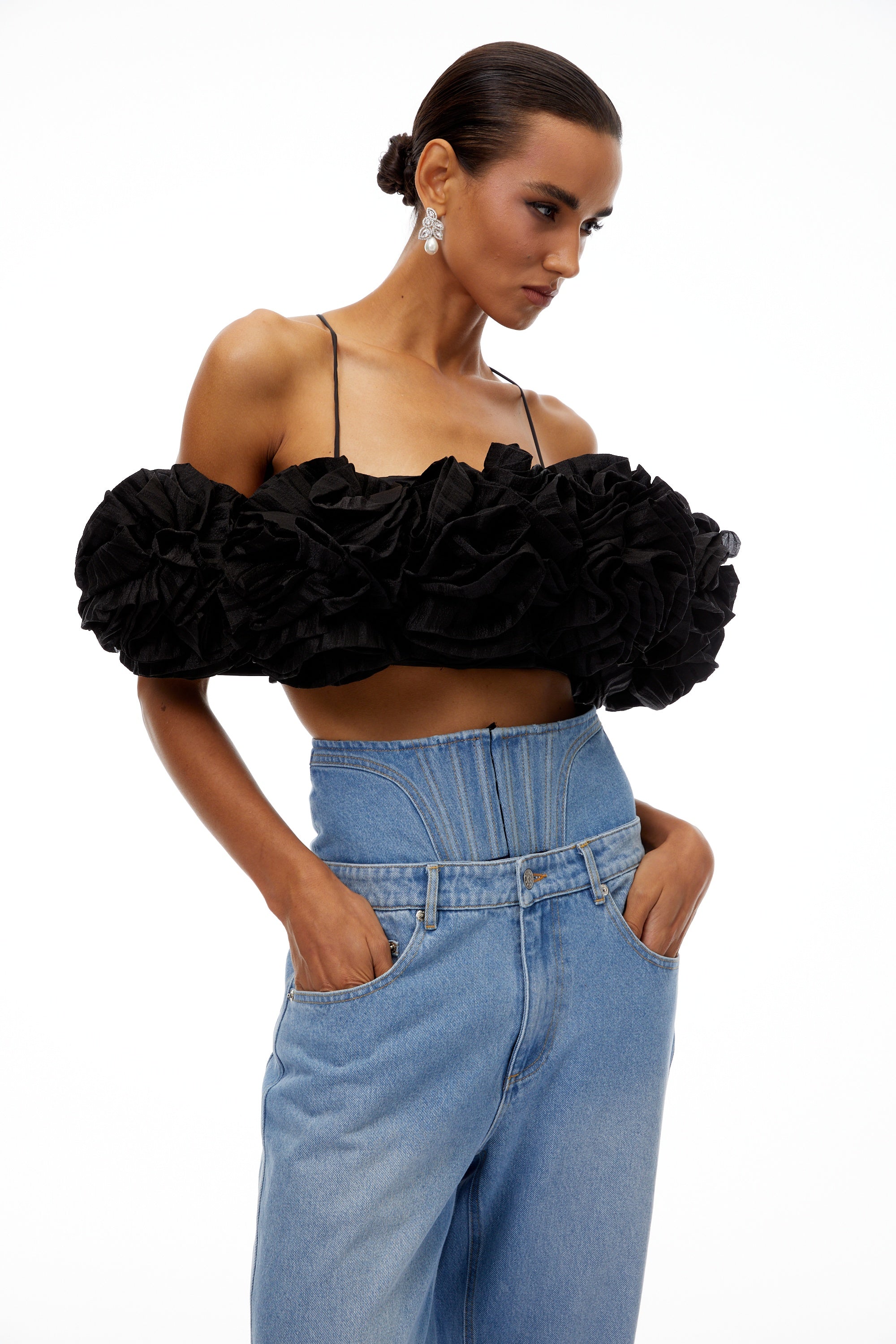Cerasela Black Floral Appliqué Cropped Top