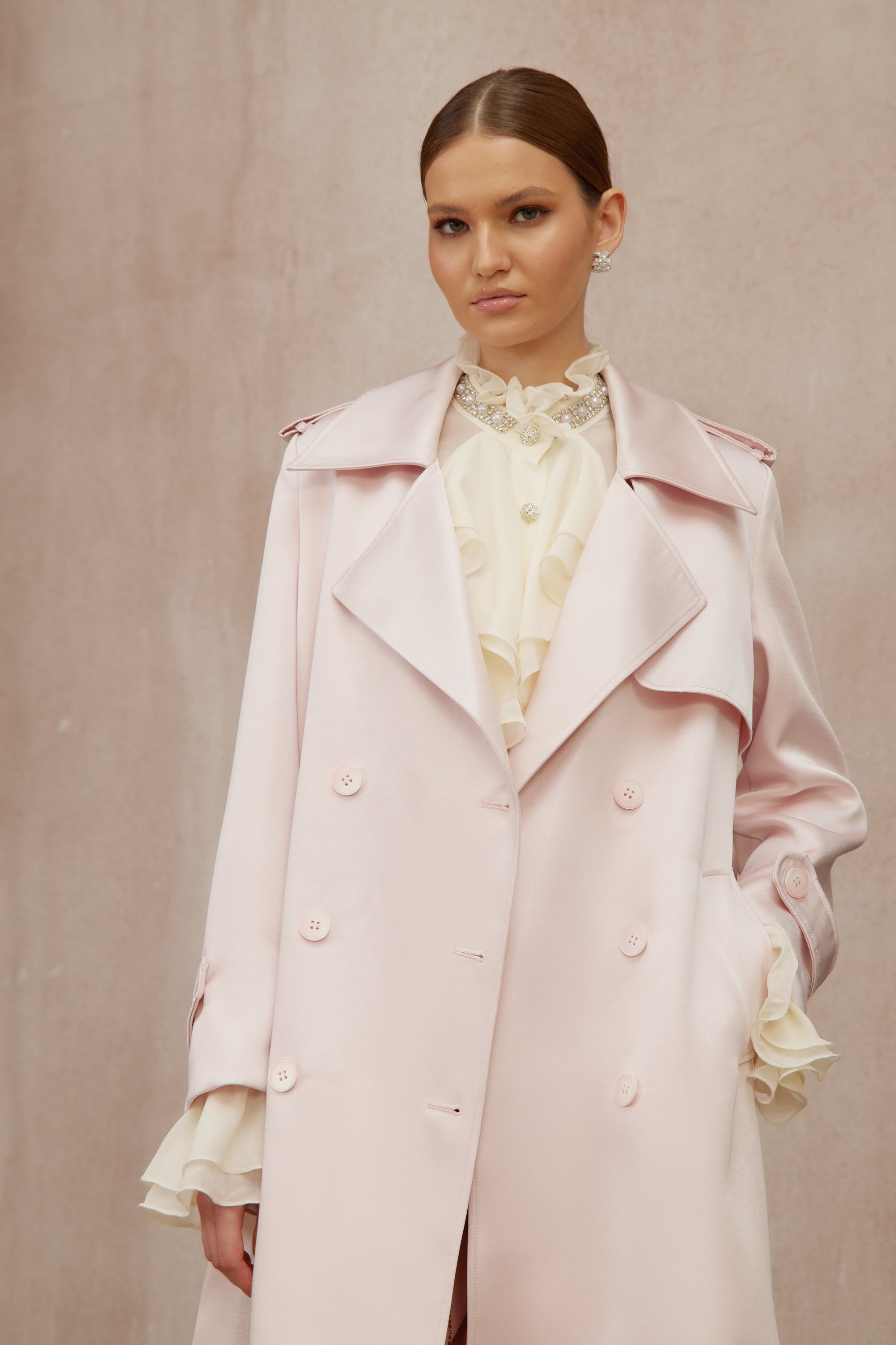 Caméo Pink Doppelreihiger Satin-Trenchcoat