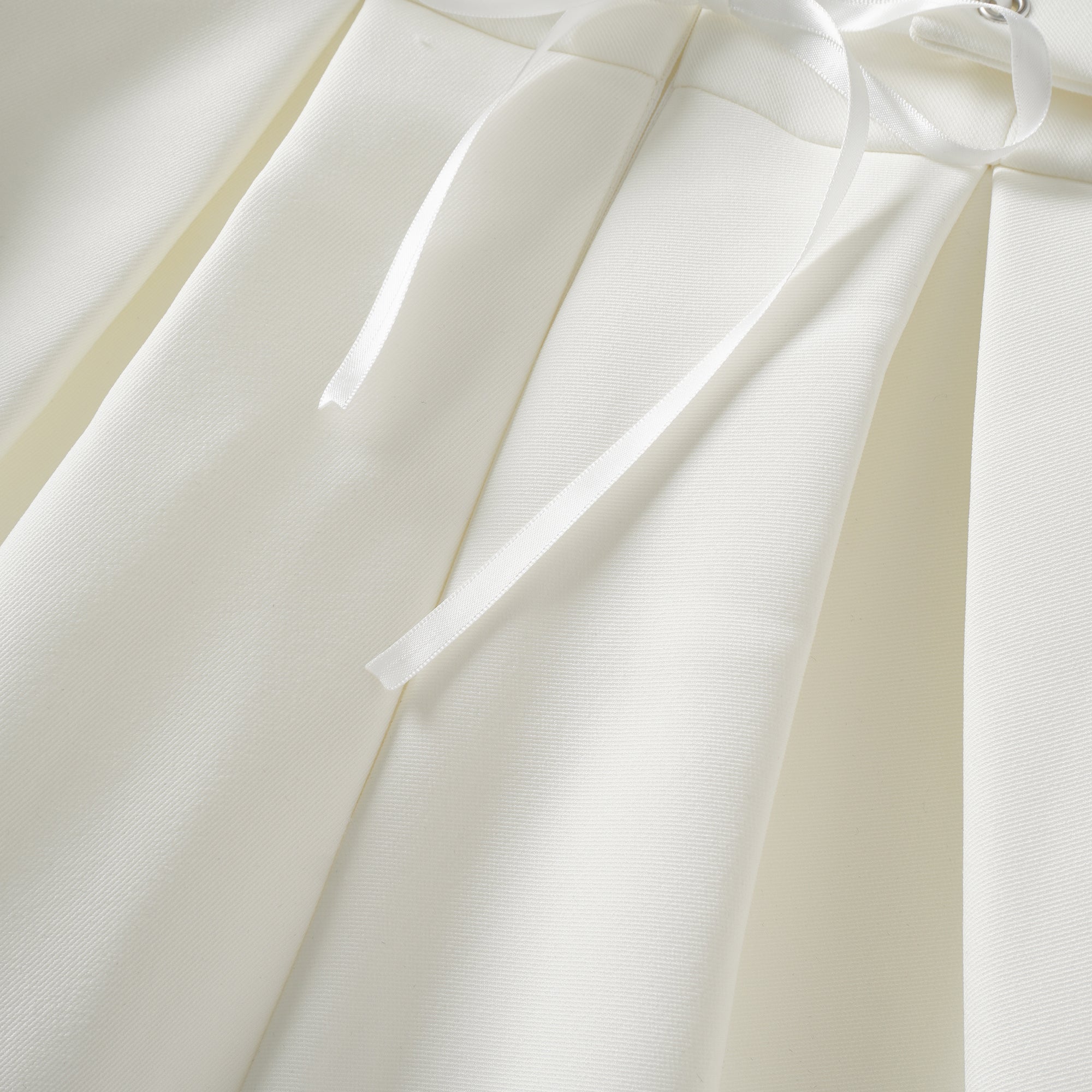 Inmaculada – Weißes Mini-Blazerkleid mit Stäbchen-Oberteil