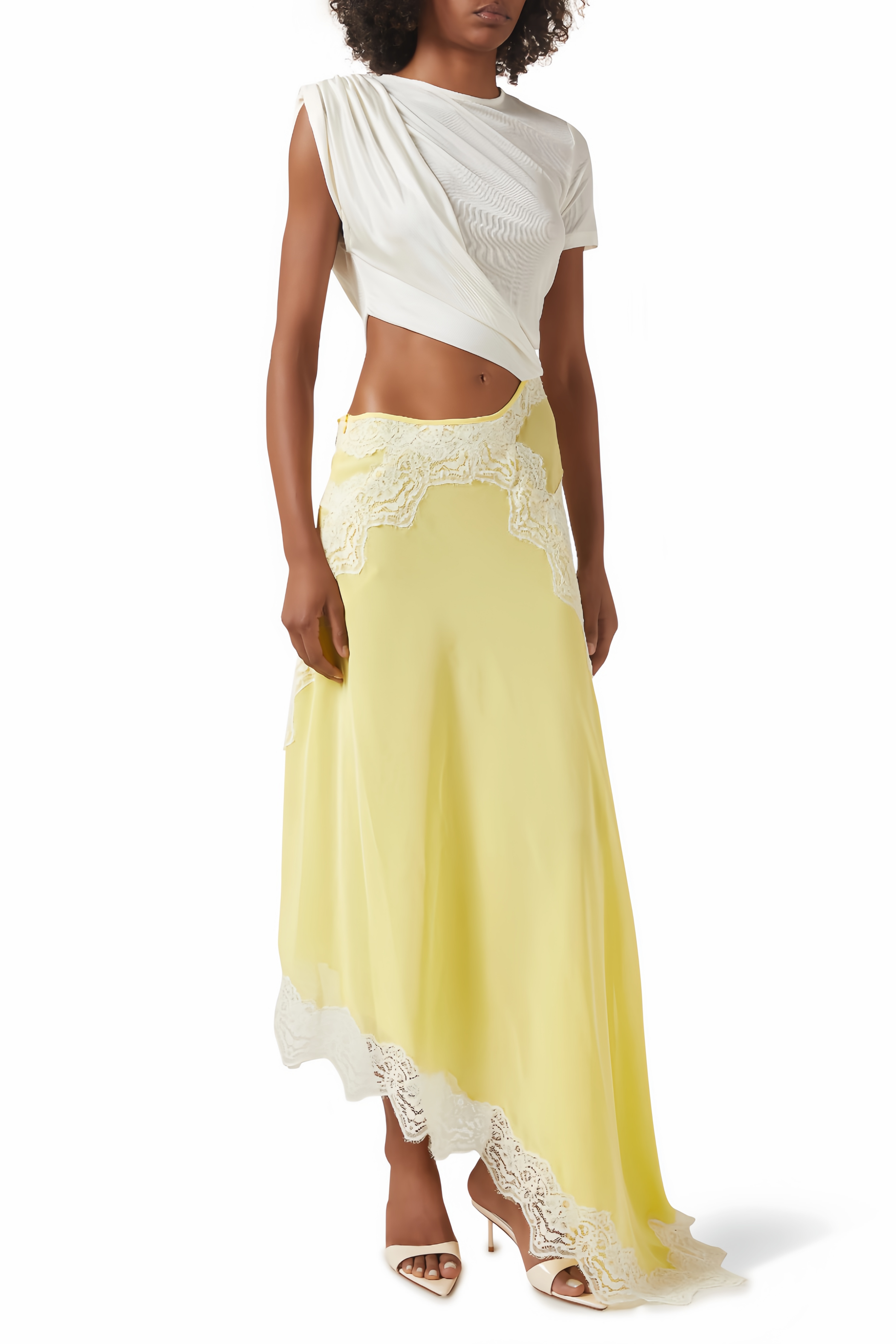 T-Shirt-Kleid mit gewundenem Schnitt in Gelb und Weiß