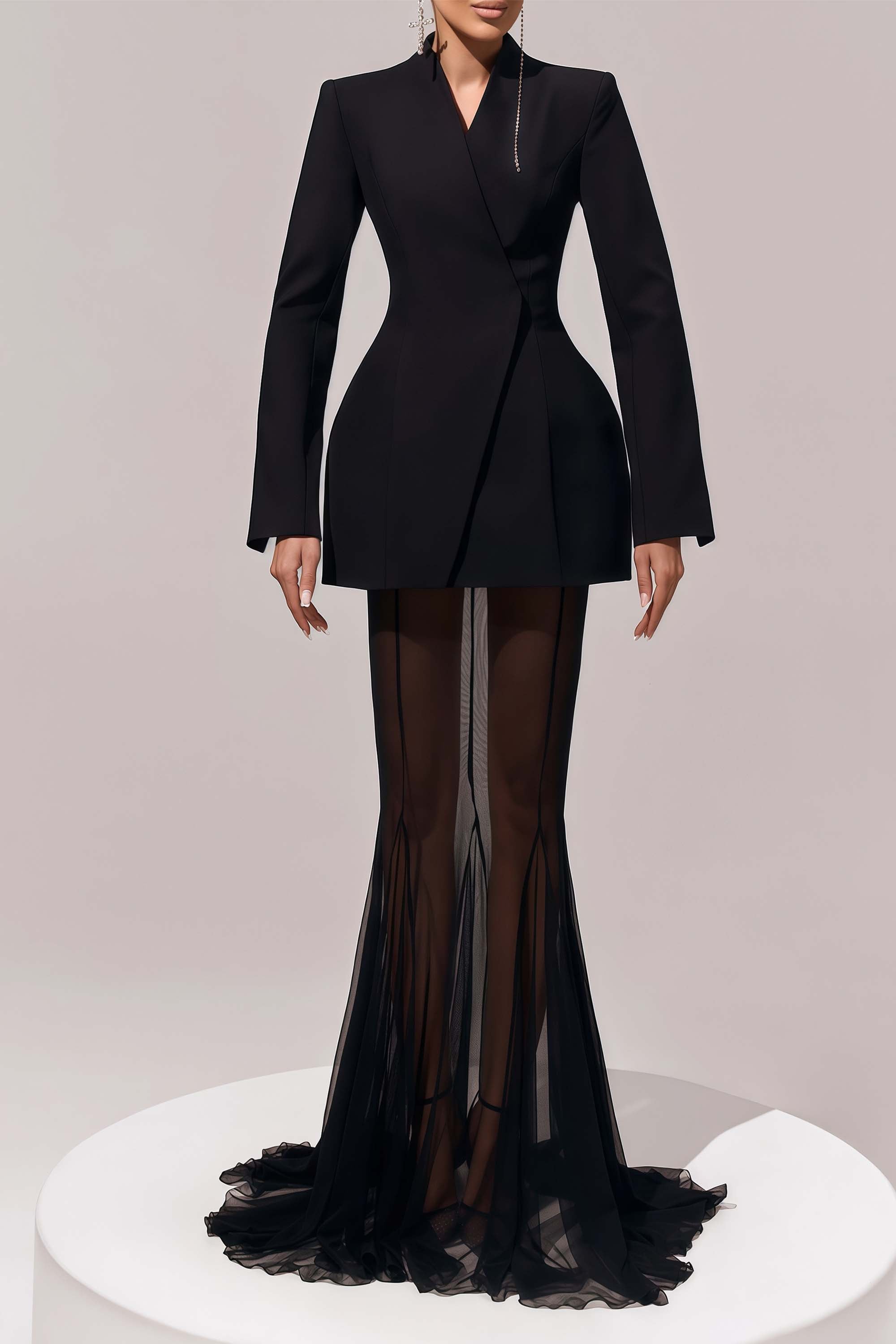 طقم جاكيت وتنورة بتصميم برميل إينورا