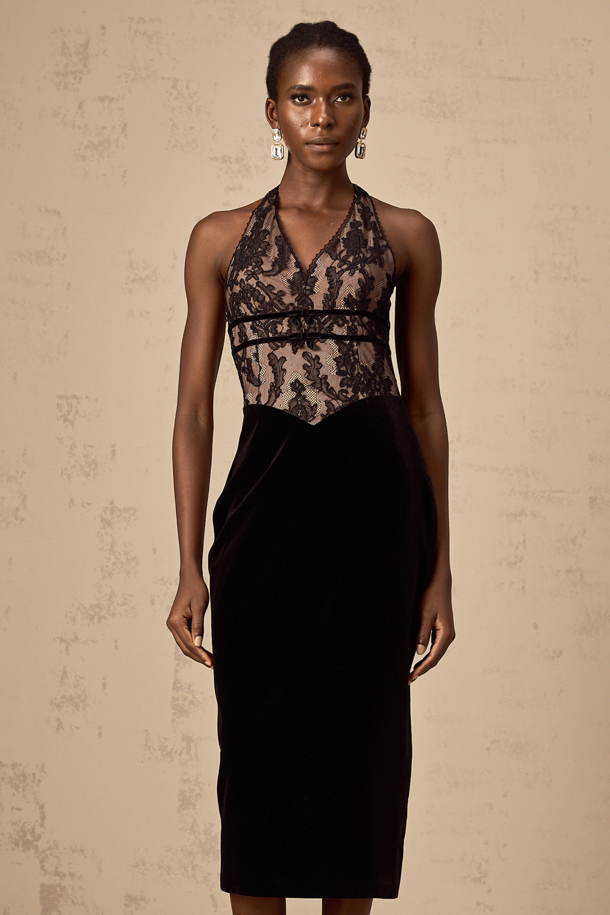 ワンピース Herlipto Lux Velour Lace Midi Dress Lux Velour Lace Midi Dress herlipto Sサイズ