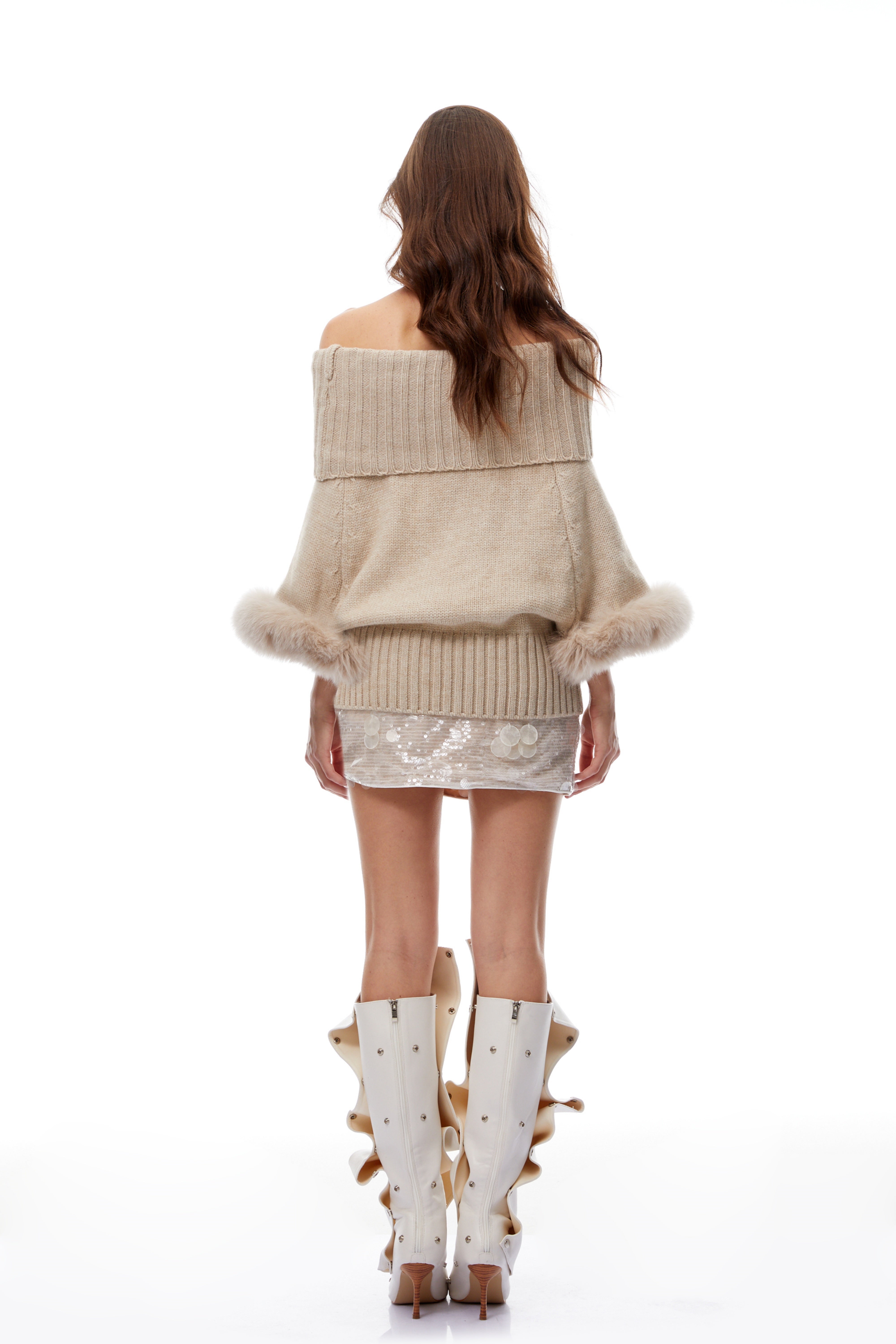 Ameri VINTAGE：FUR BRAID CABLE KNITファーニット Faux Fur Trim Hooded Cable-Knit Sweater | Hollister Qatar