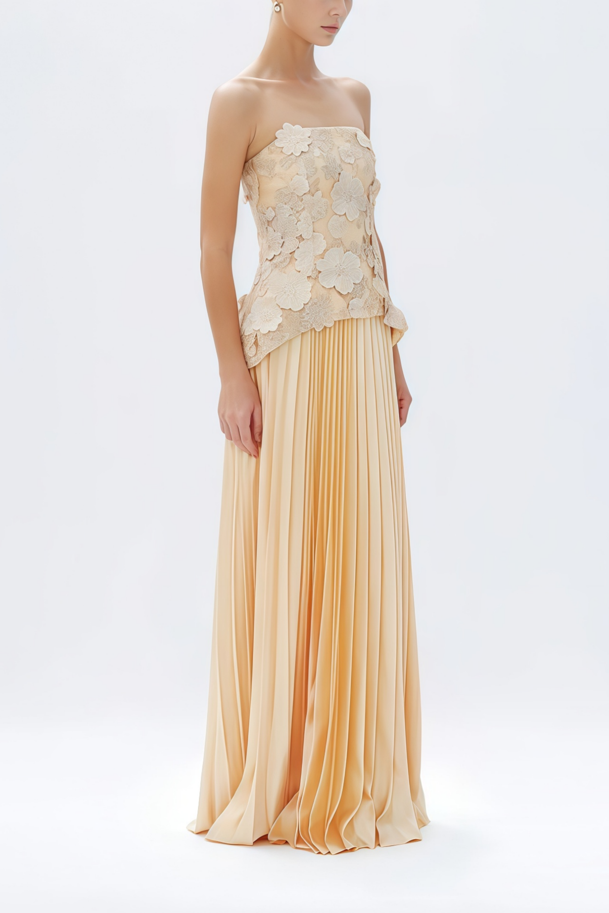 طقم أورسولا بلوزة وتنورة مطوية مزينة بالزهور باللون الأصفر