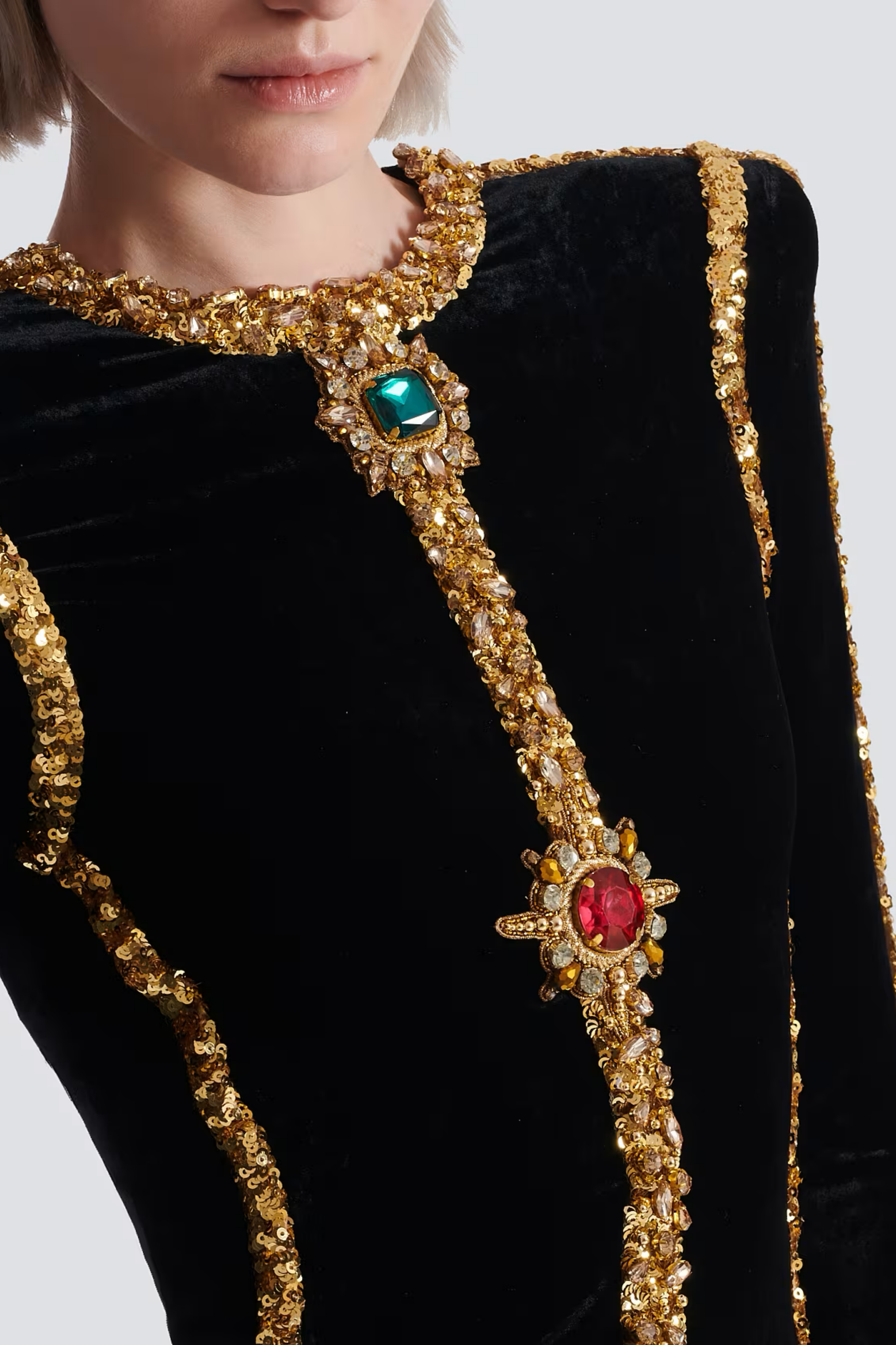 طقم بدلة وتنورة من كاثرين وايت محبوكة ومضلعة