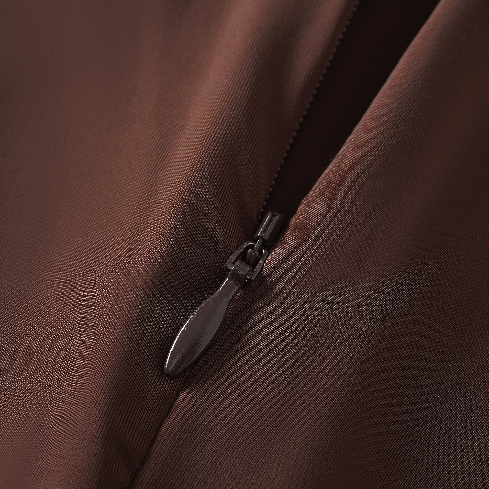 فستان شاريتينا البني الملائم متوسط ​​الطول