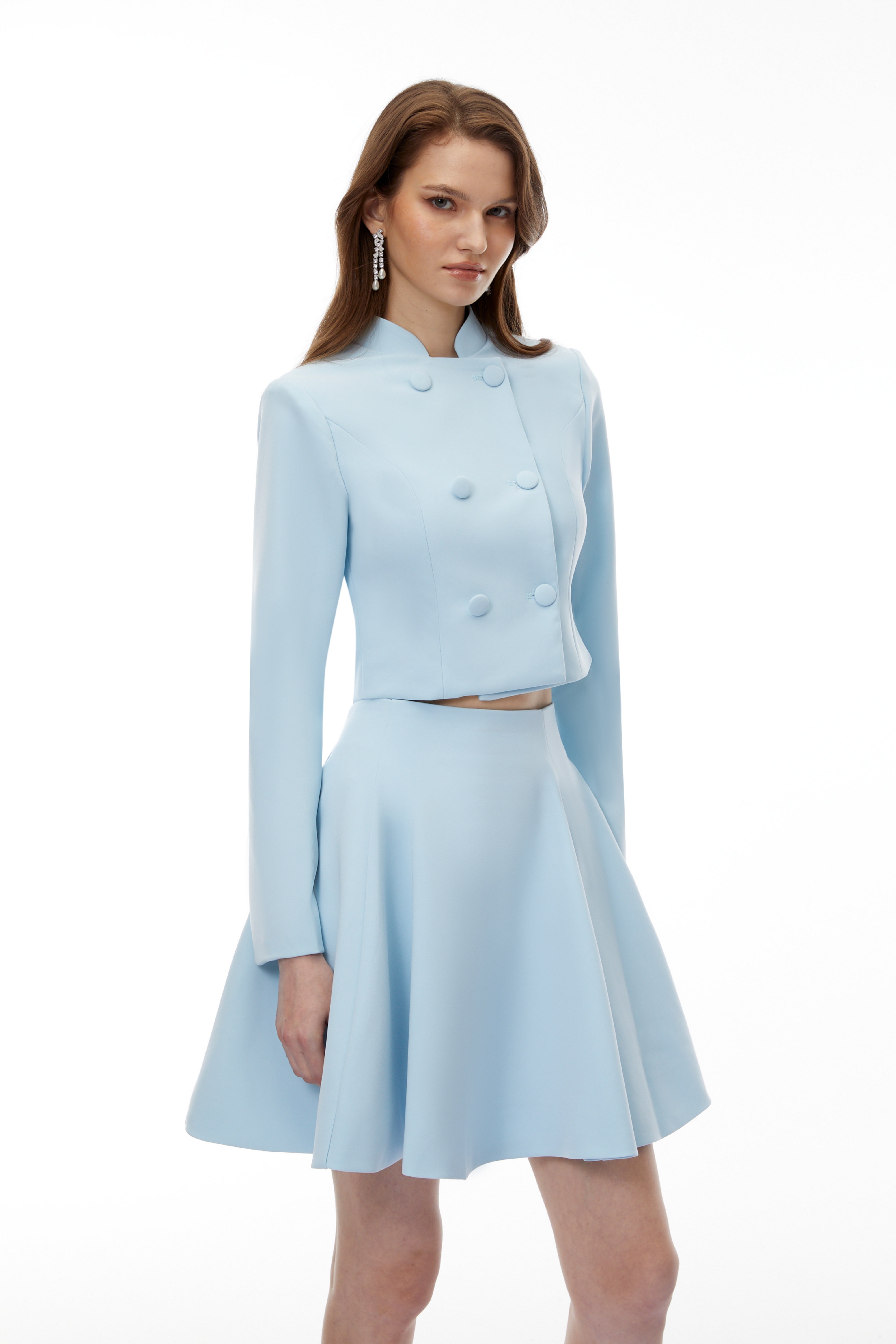 طقم من سترة و تنورة من "أديسون بلو" بصفين من الأزرار