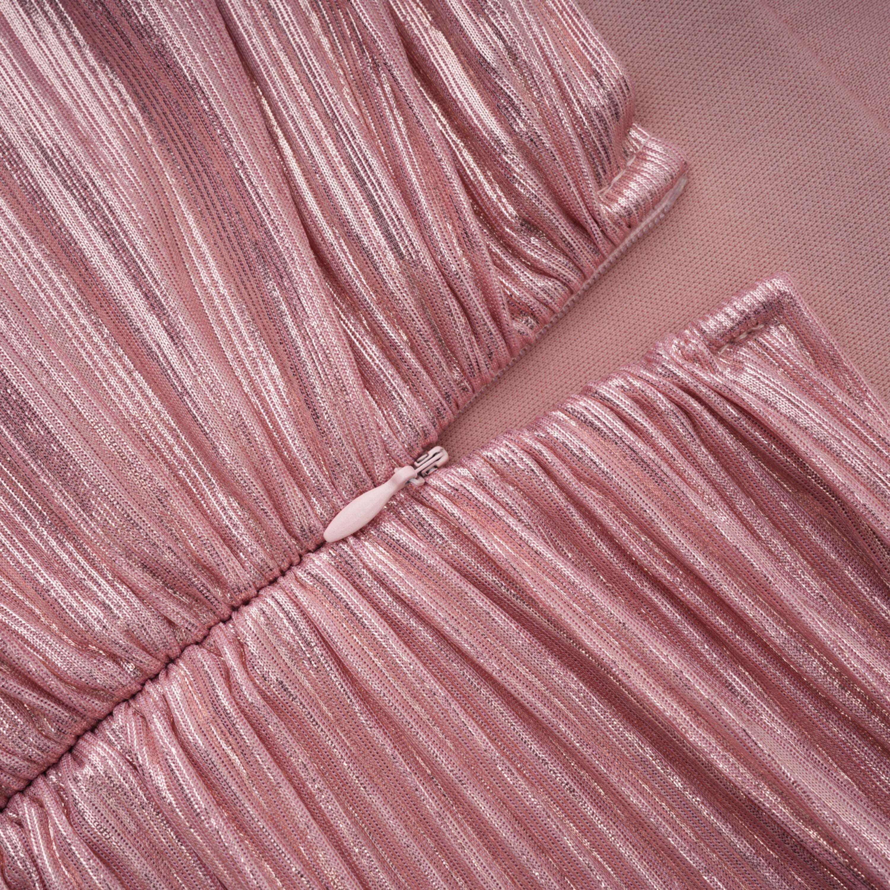 فستان طويل مطوي لامع باللون الوردي من Alchimie