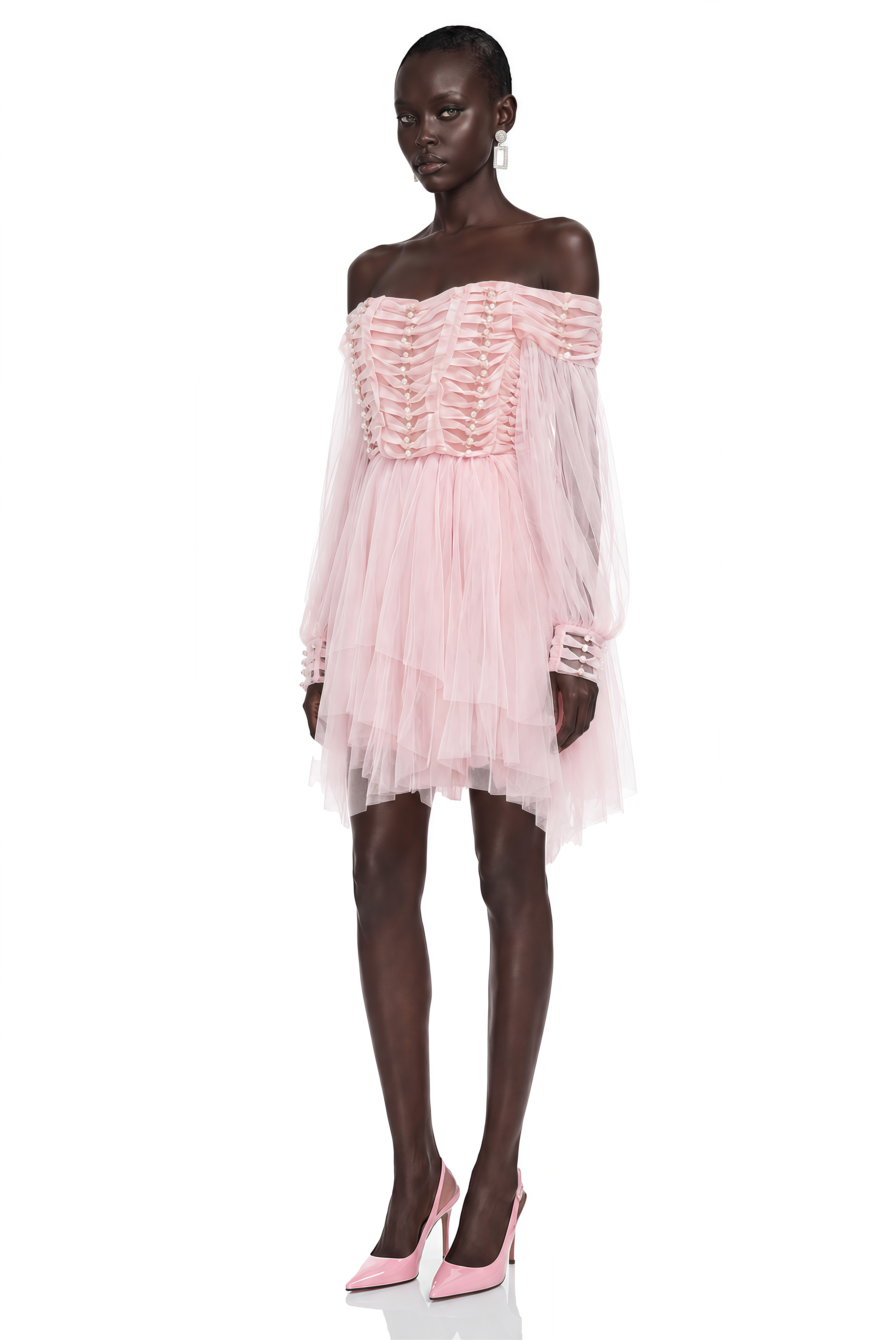 Mini-robe asymétrique rose poudré à volants et perles Alma