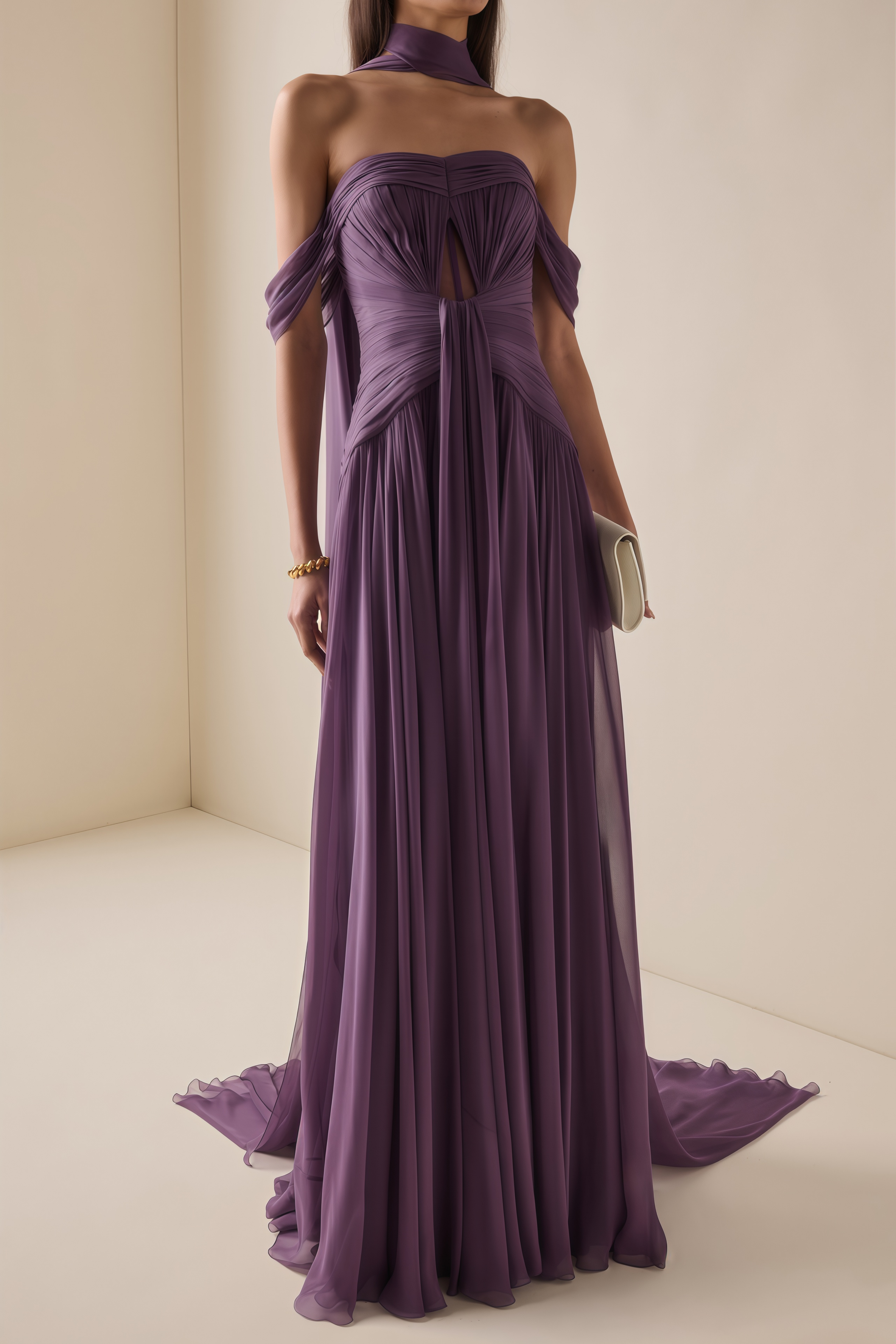 Robe longue Annabelle violette à épaules dénudées, froncée et avec un nœud sur le devant