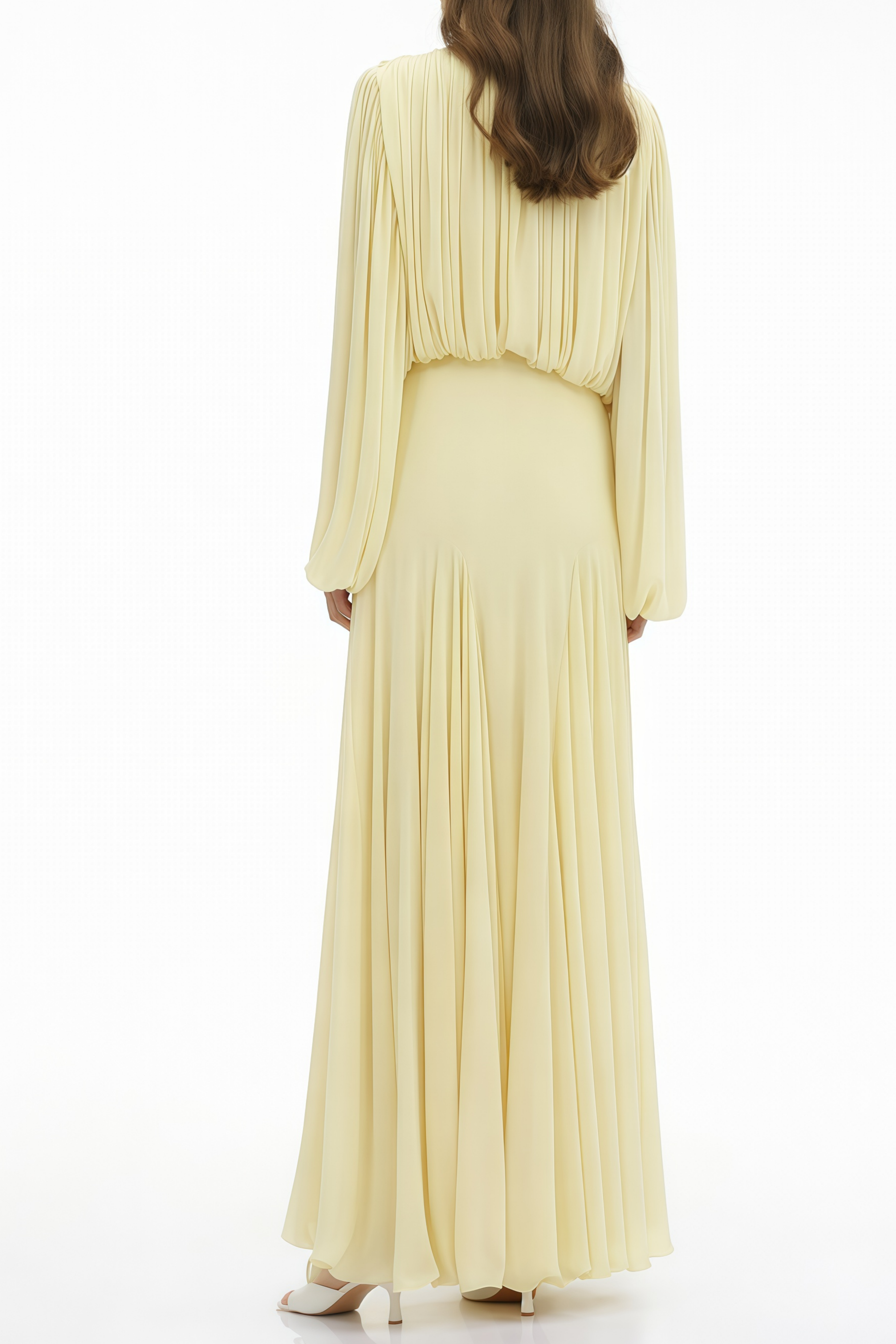 فستان طويل بكمّ واسع وطبقات من Annabelle Yellow Lantern