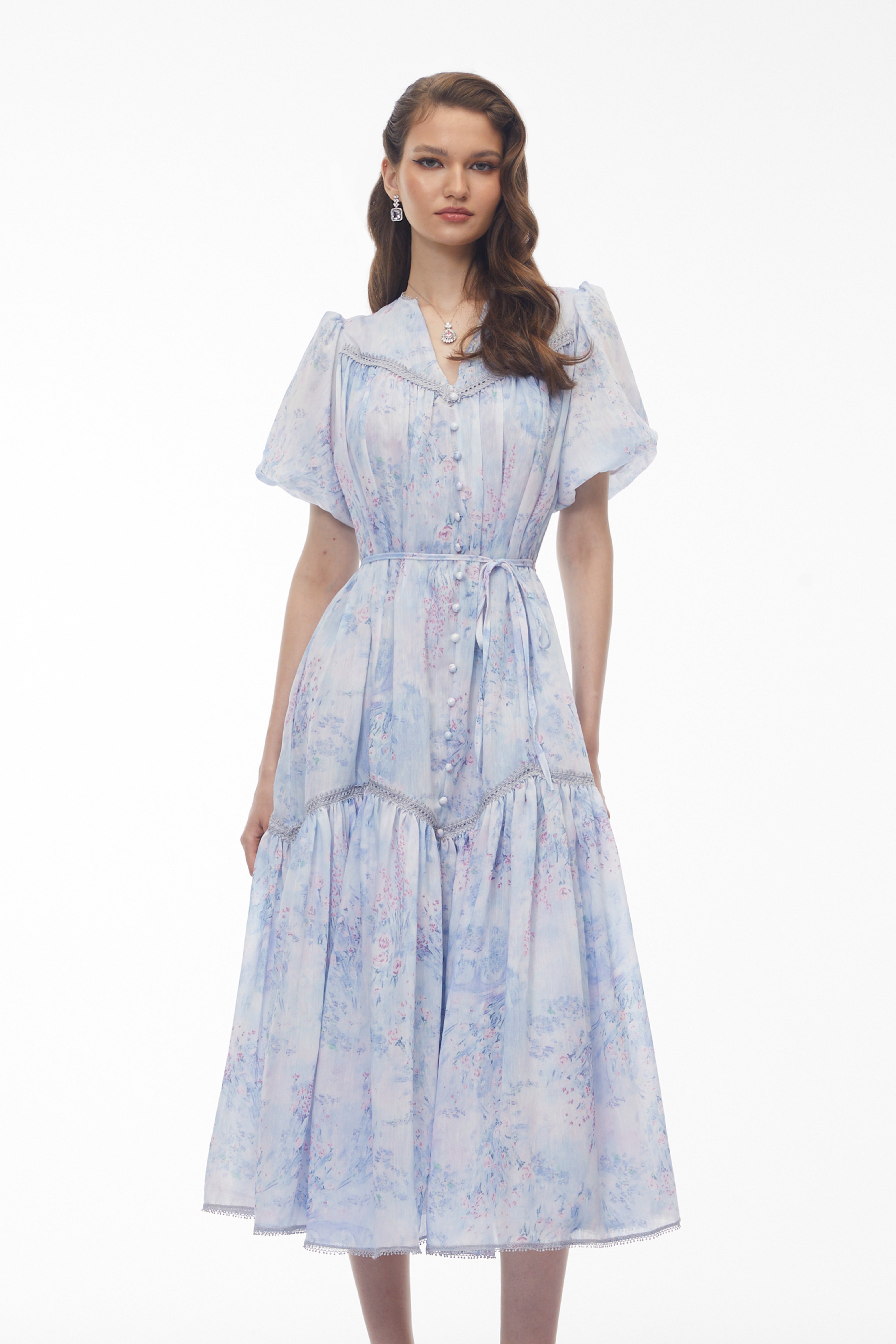 Robe mi-longue froncée à imprimé floral bleu beryl