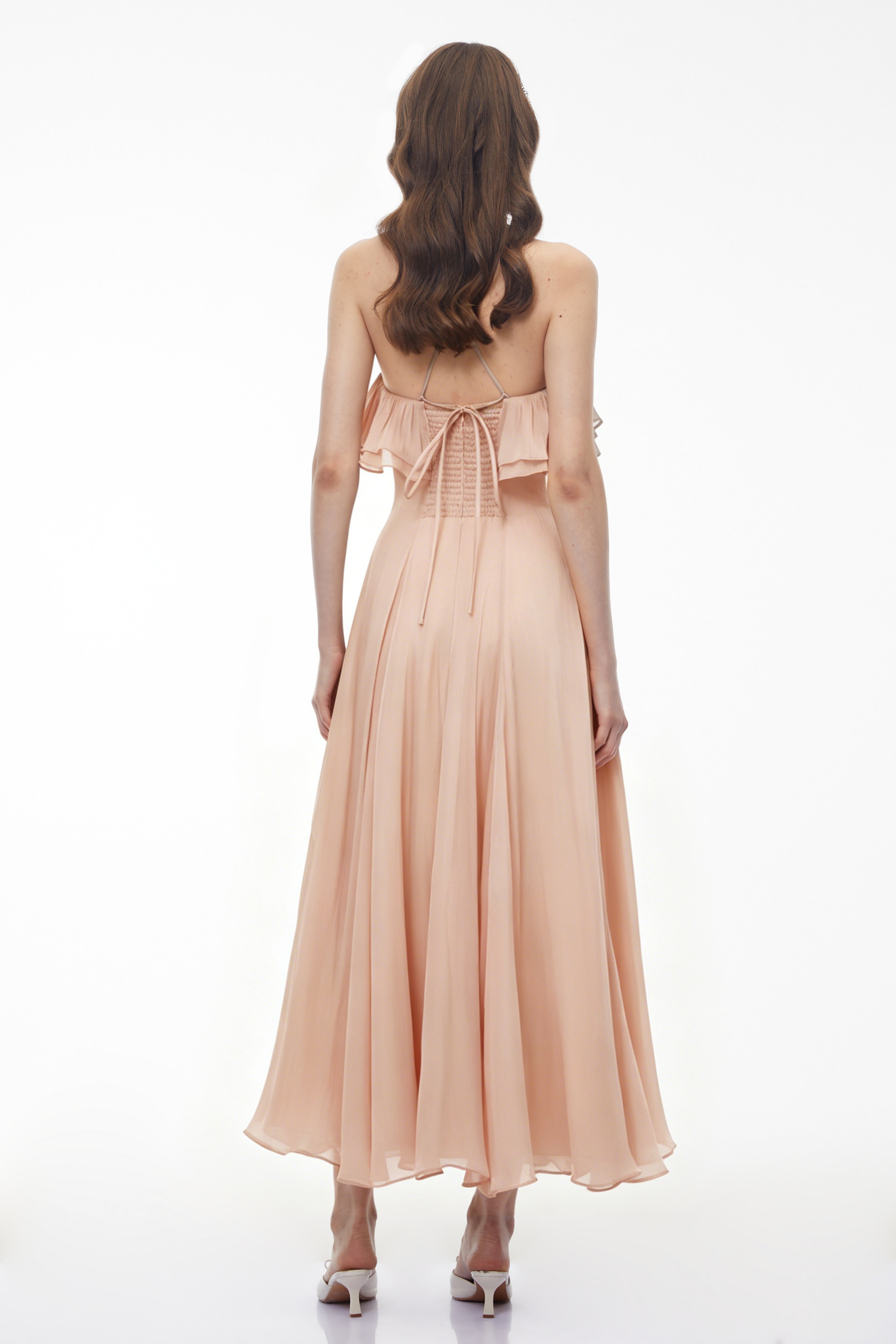 Robe longue plissée Bianka Pink avec motifs floraux en 3D