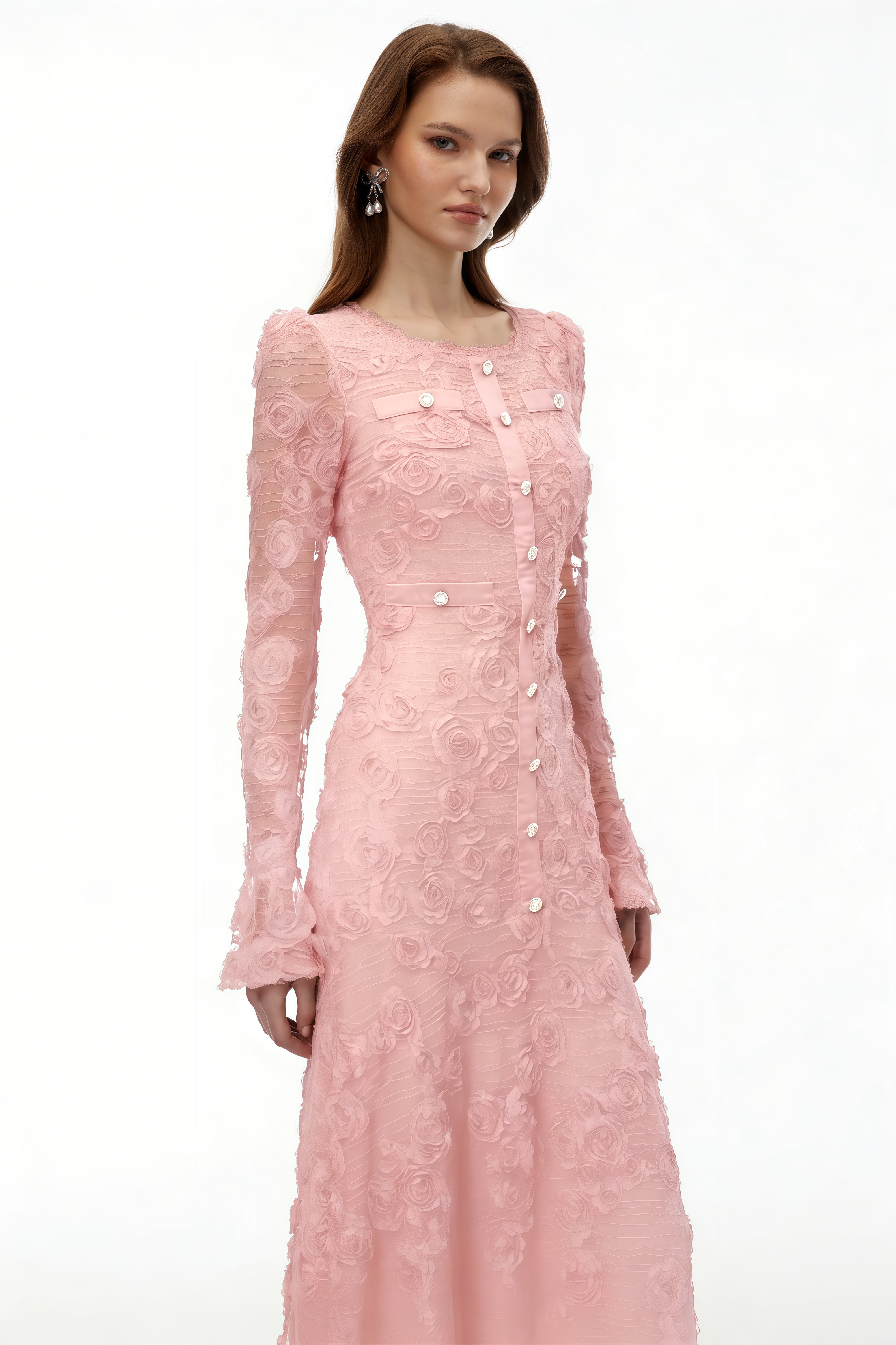 Maxikleid aus bestickter Spitze mit 3D-Blumenmuster von Branwen Pink