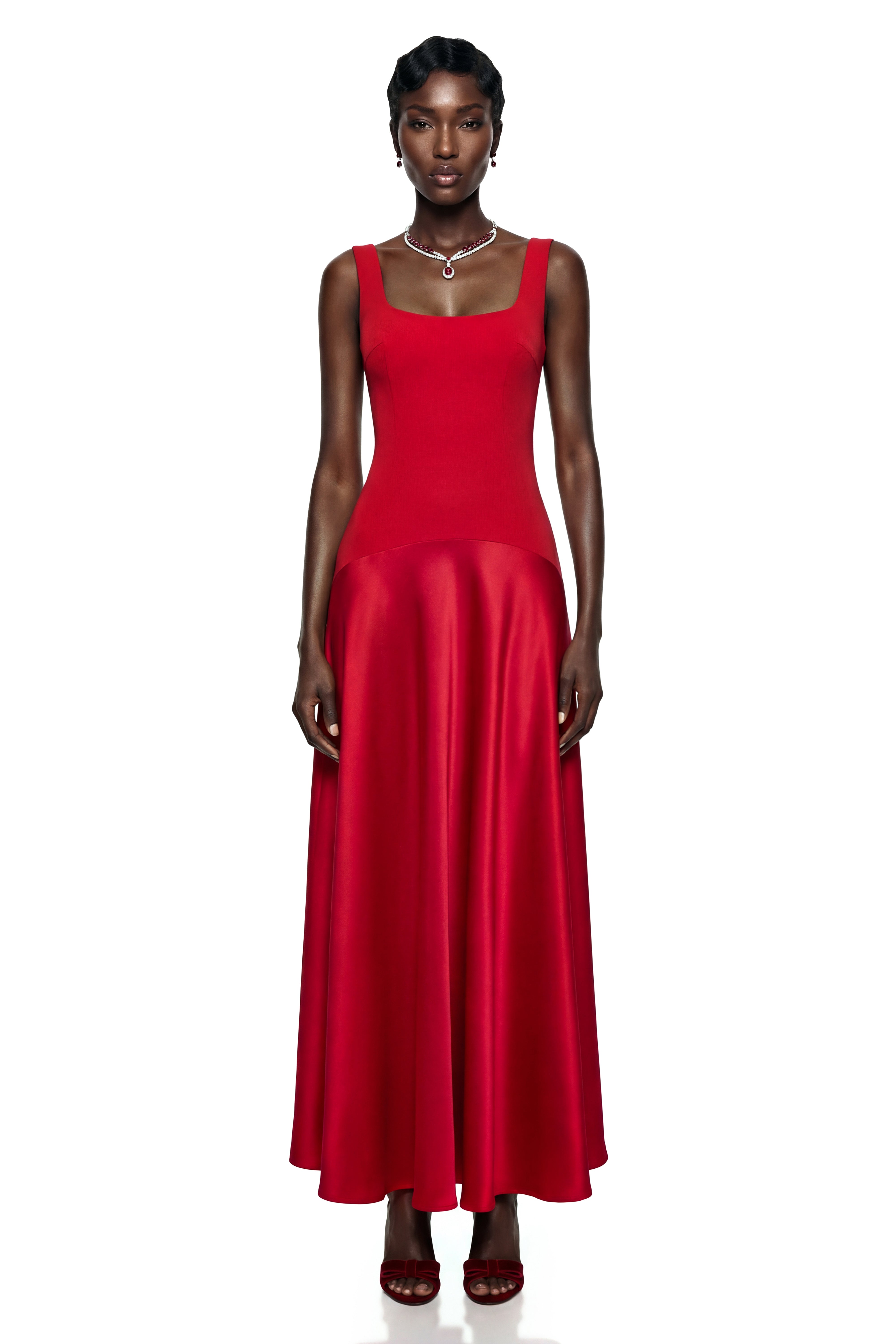 Brynja – Ärmelloses Maxikleid mit rundem Ausschnitt