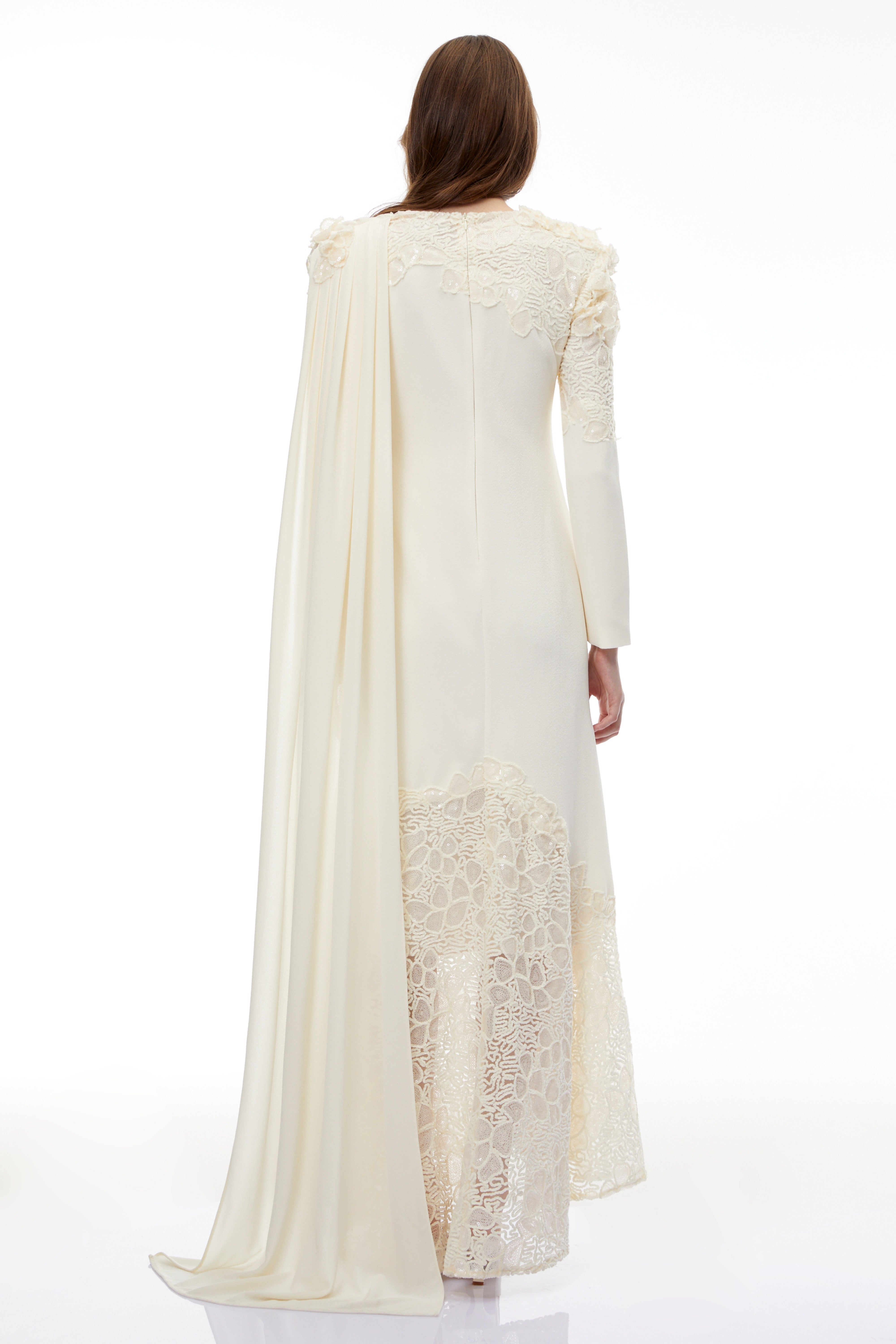 Calanthe Champagnerfarbenes Maxikleid aus floraler Spitze mit Schleifendetail