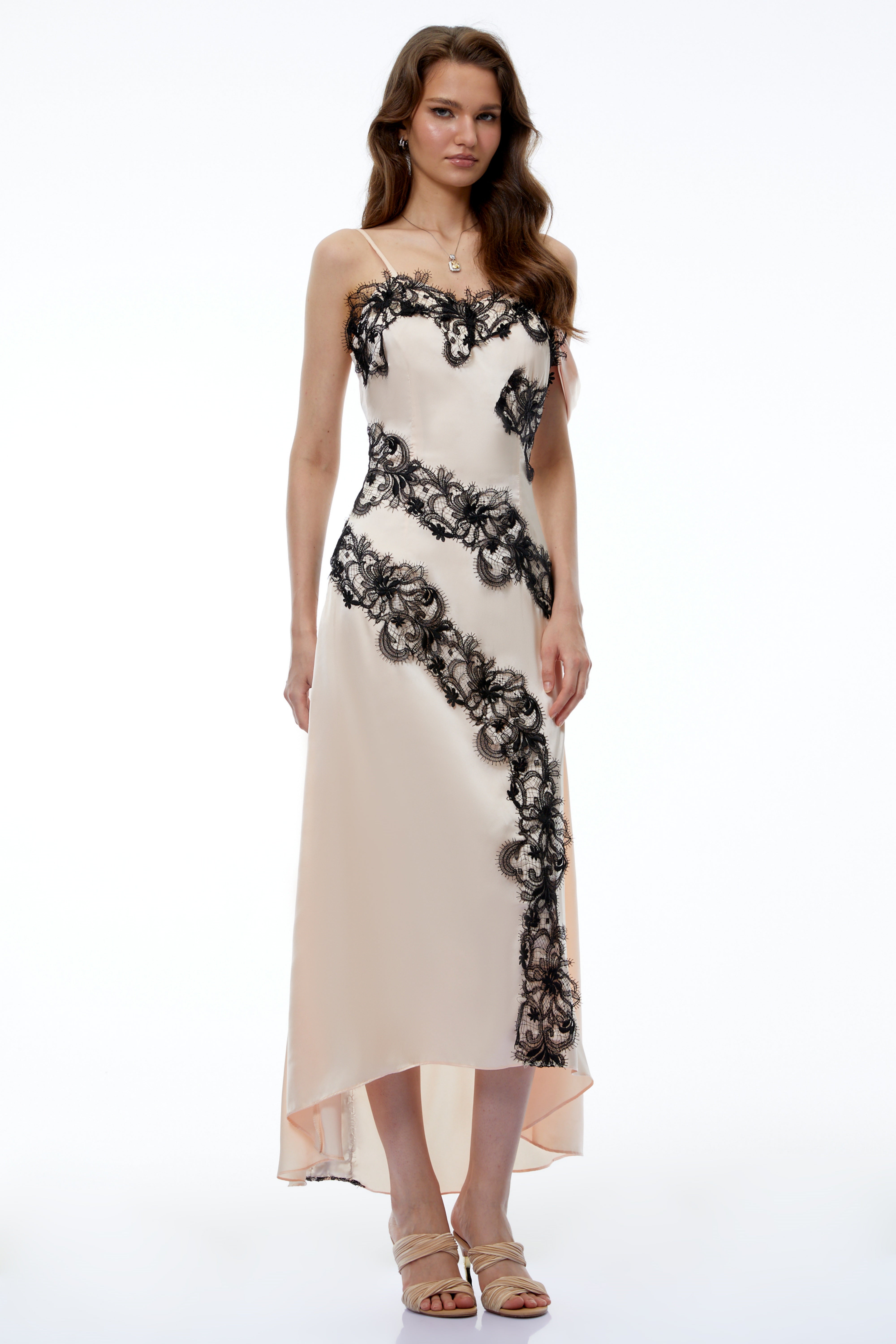 Robe midi asymétrique blanc crème Carl avec empiècements en dentelle