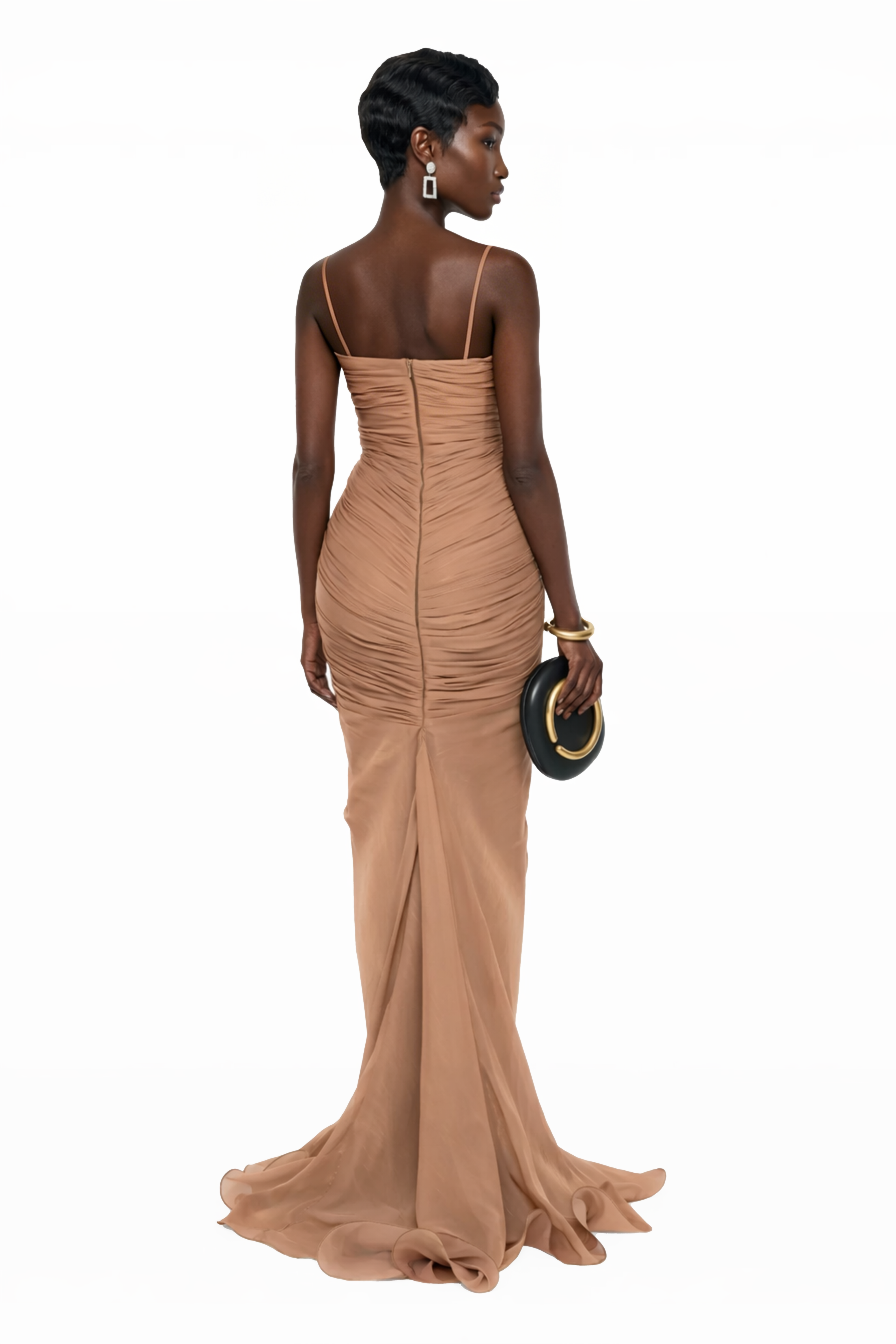 Cíntia – Maxikleid in Kamelbraun mit Rüschen und 3D-Blumenmuster