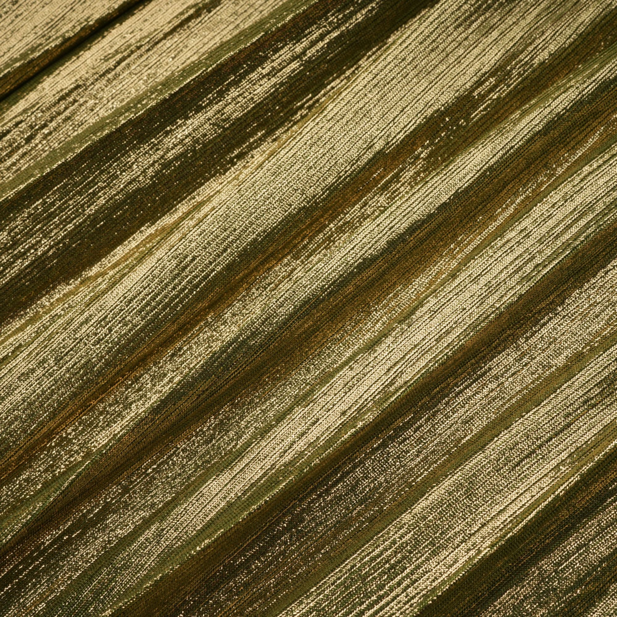 فستان ماكسي مطوية باللون الأخضر اللامع من ألكيمي