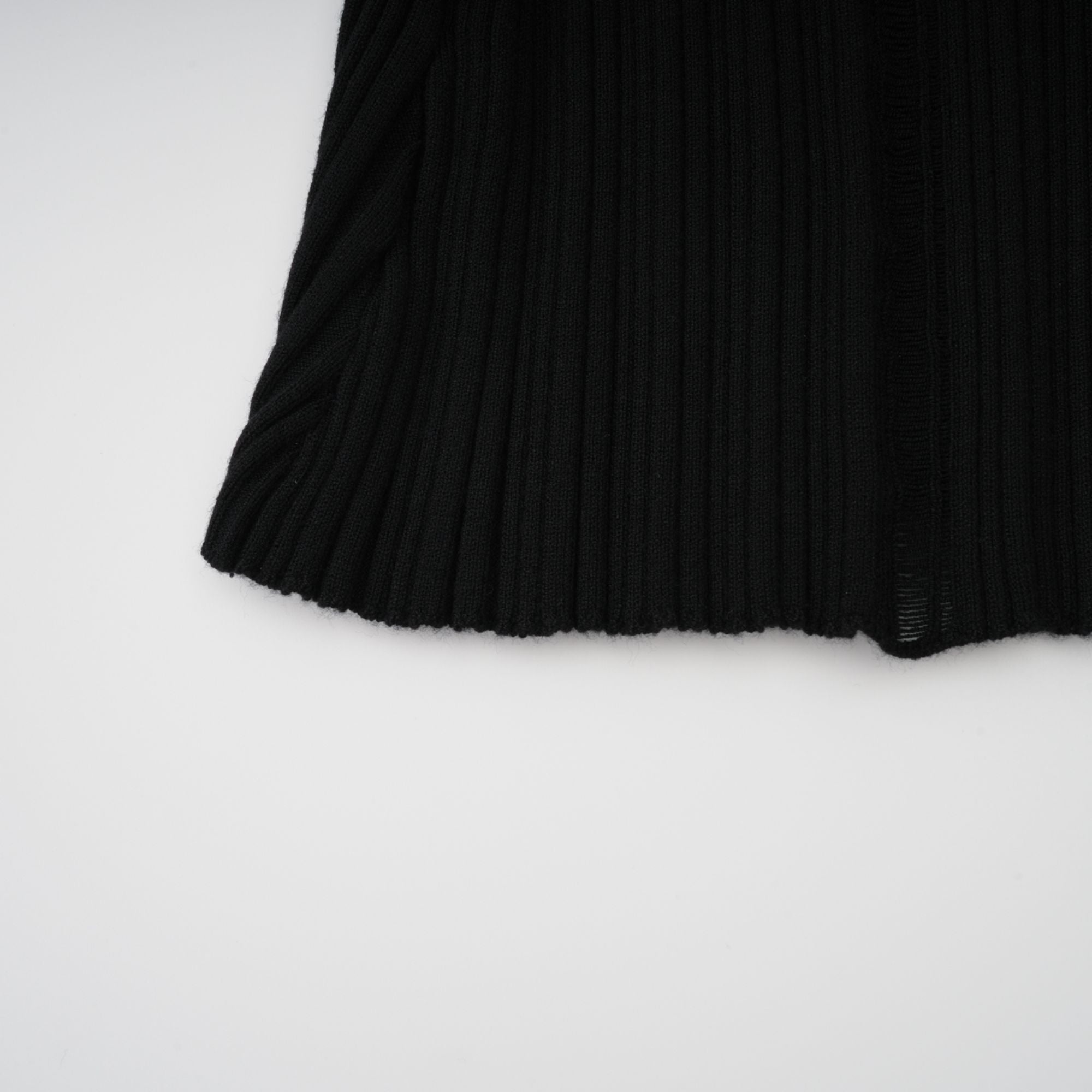 Gabrielle Black Halterneck Ribbed Knit Top