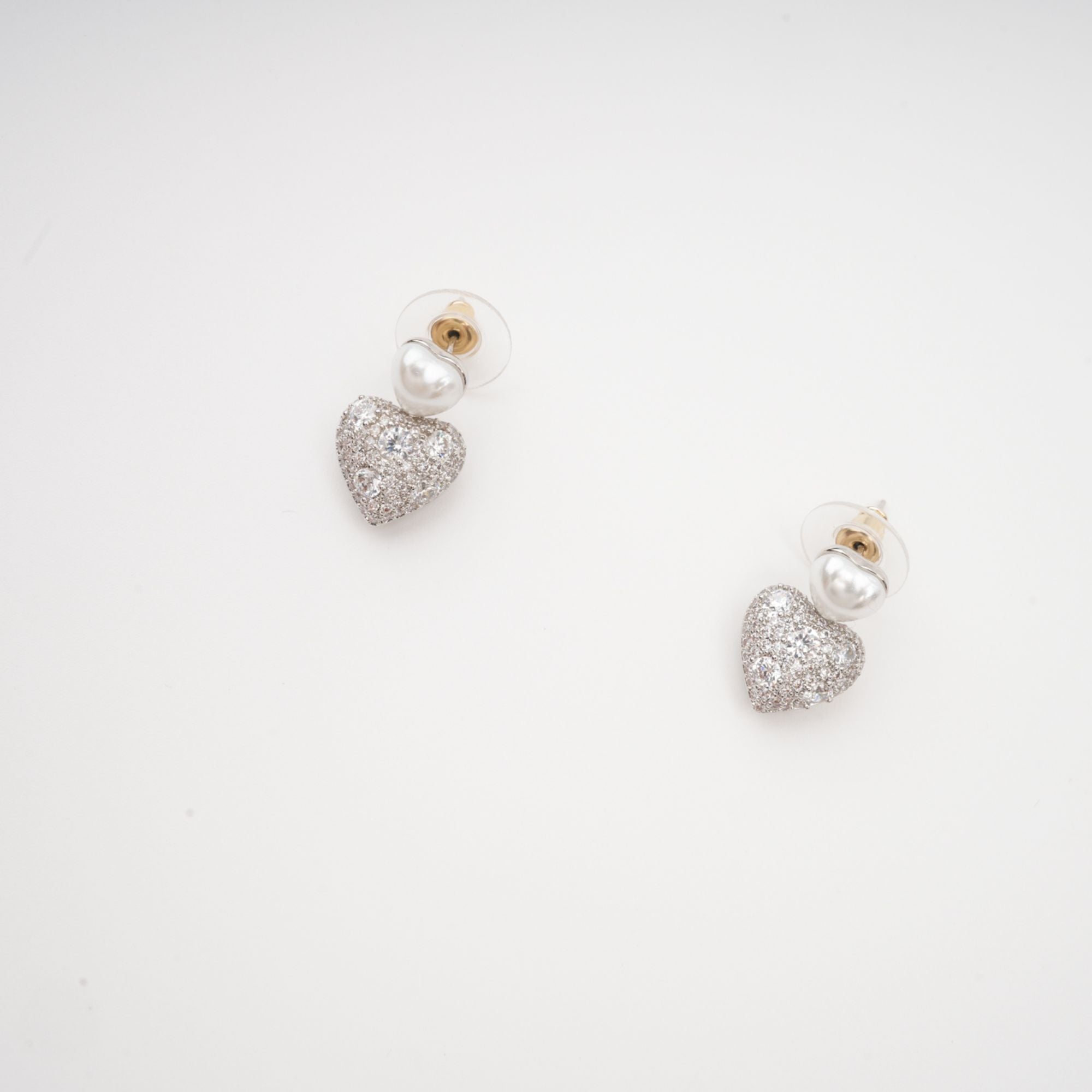 Kévina faux-pearl heart earrings