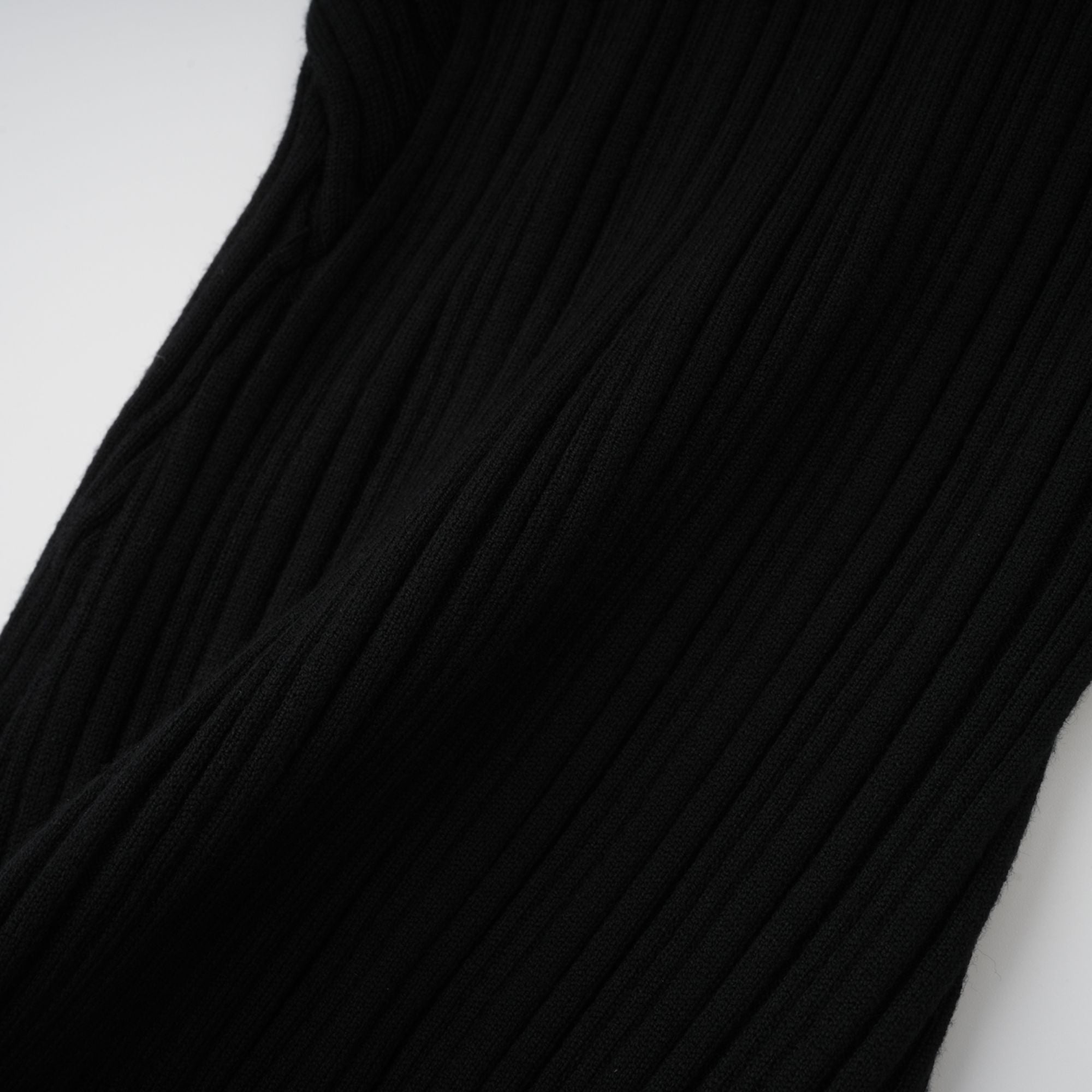 Gabrielle Black Halterneck Ribbed Knit Top