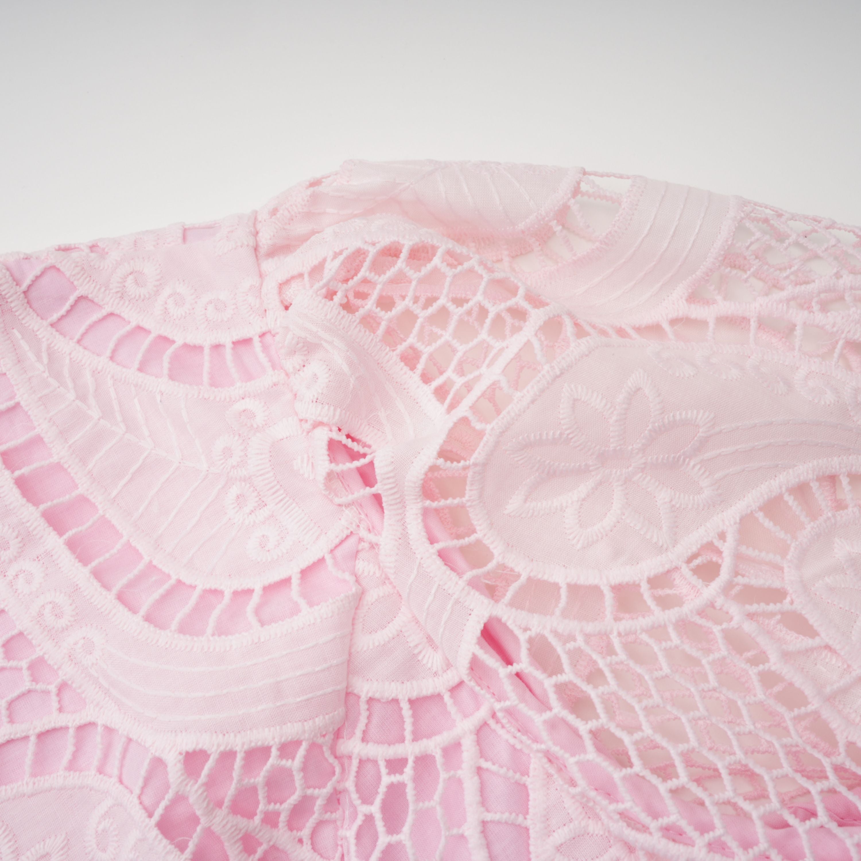 Joséphine Rosa besticktes Blusen- und Rock-Set