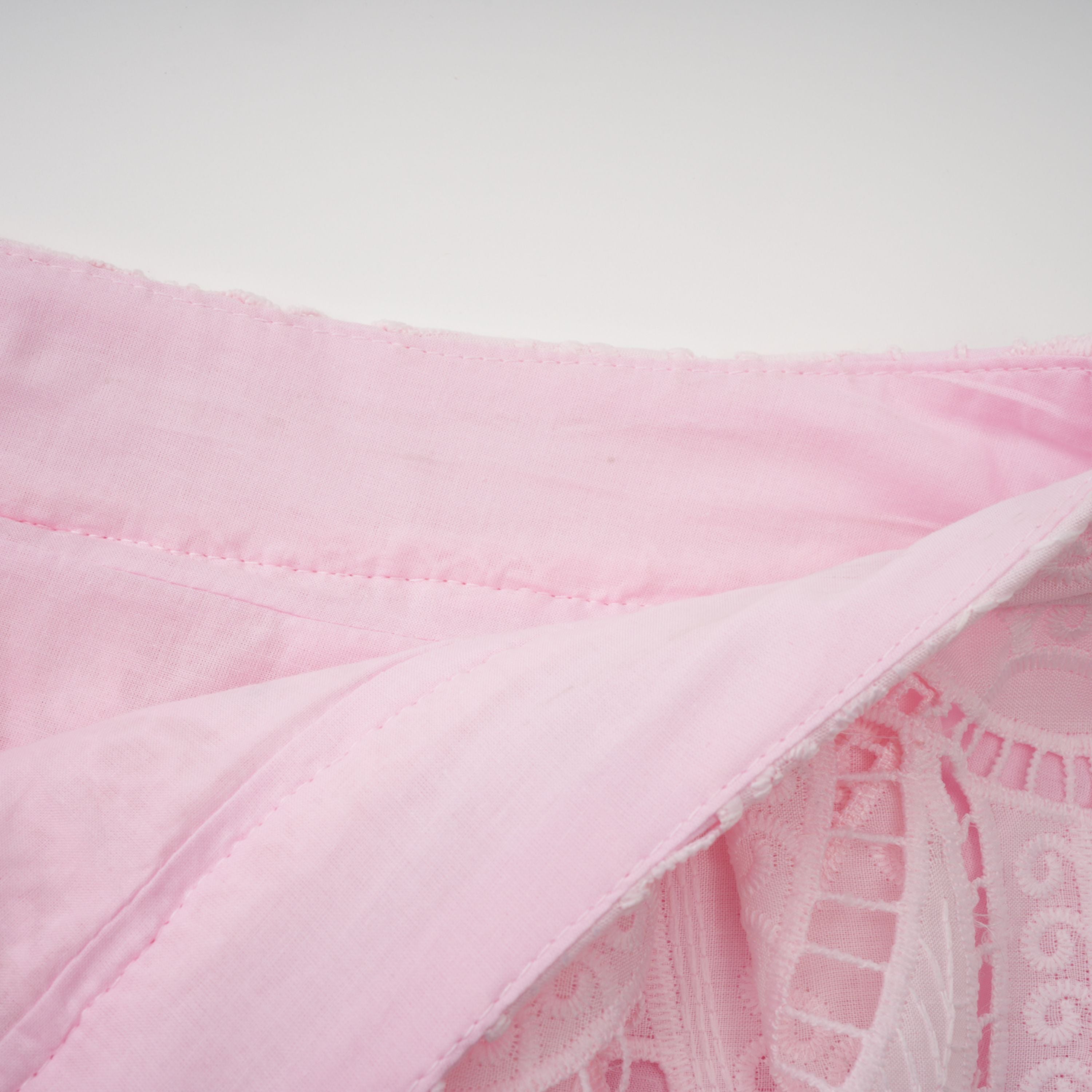 Joséphine Rosa besticktes Blusen- und Rock-Set