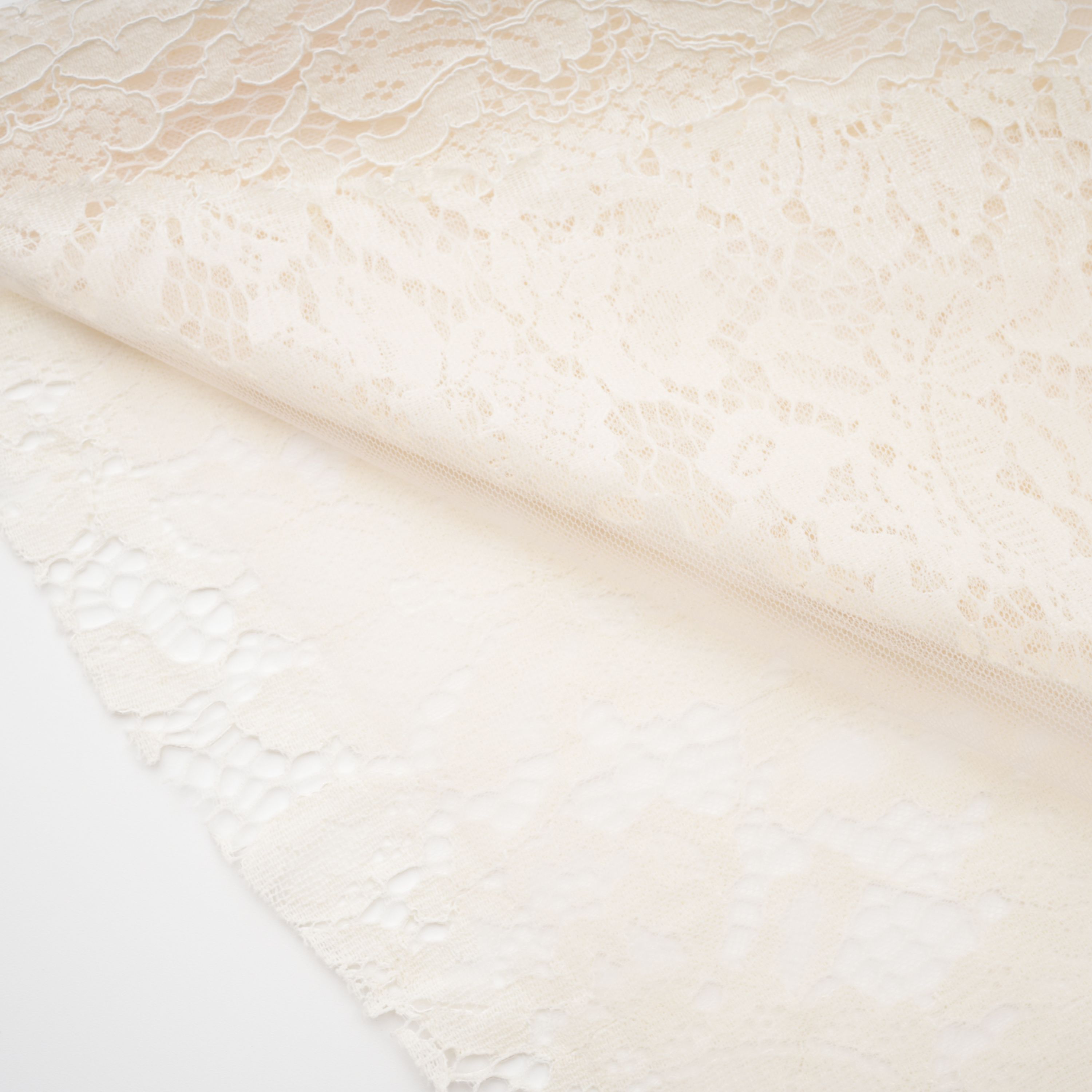 Oliana Ivory Lace Maxi Gown