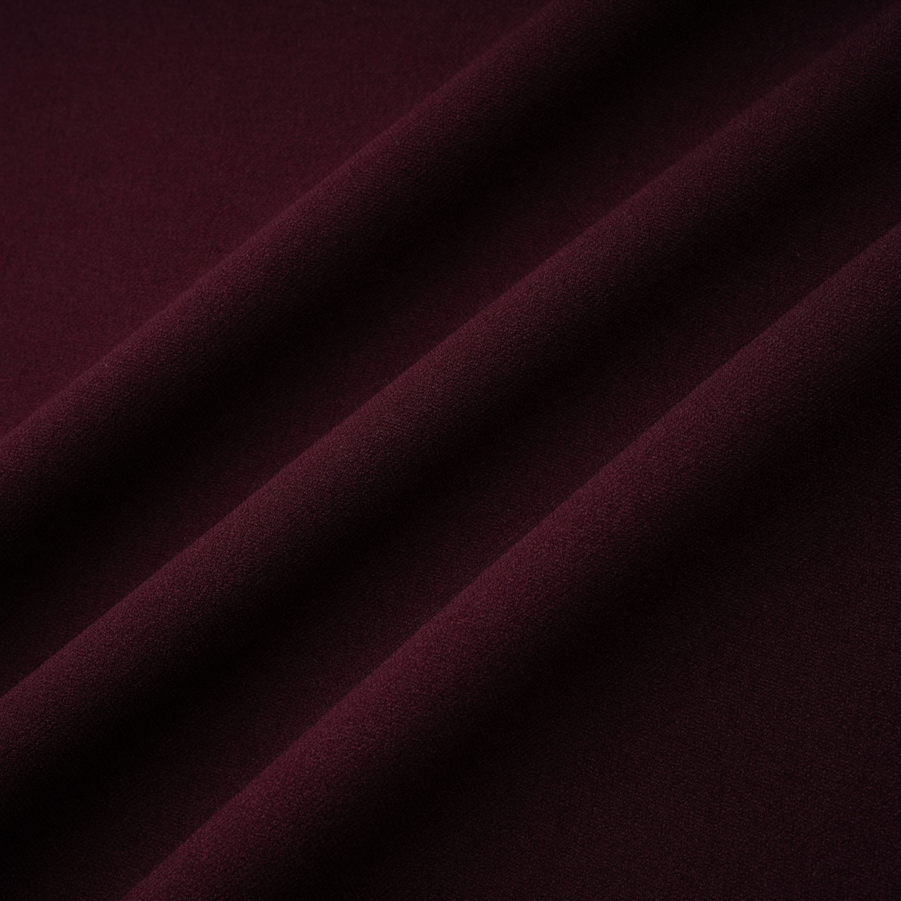 فستان طويل برقبة حلقية من جيوكوندا بورغندي مع لوحة من الدانتيل