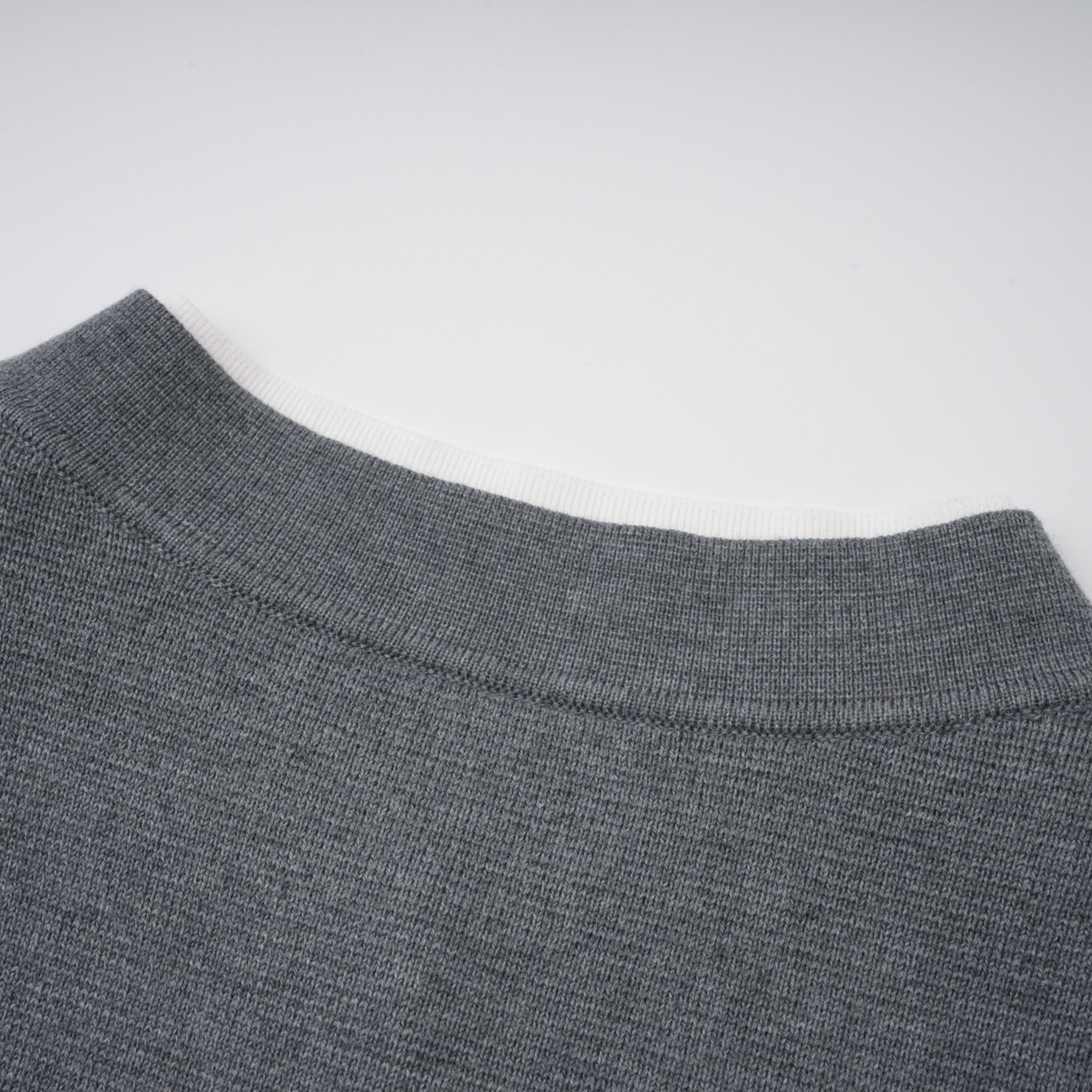 كارديجان ليزيت رمادي ثلاثي الأبعاد محبوك