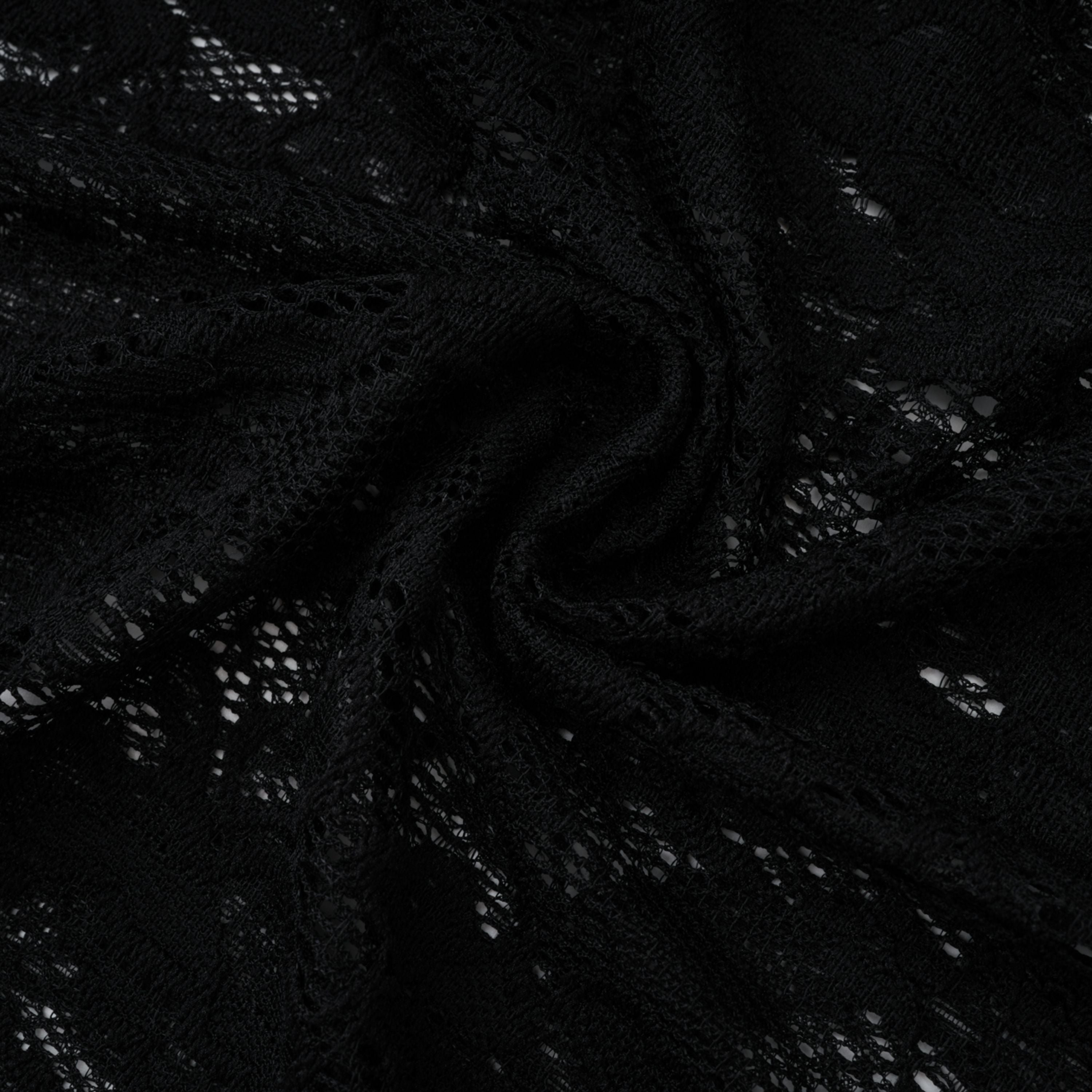 طقم فريدا الأسود شبه الشفاف من الدانتيل المكون من بودي سوت وتنورة